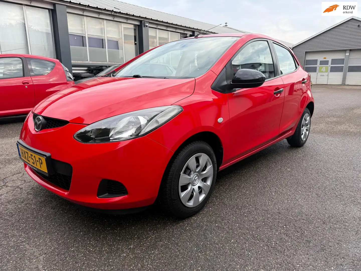 Mazda 2 1.3 XS Airco Nette Auto Rouge - 1