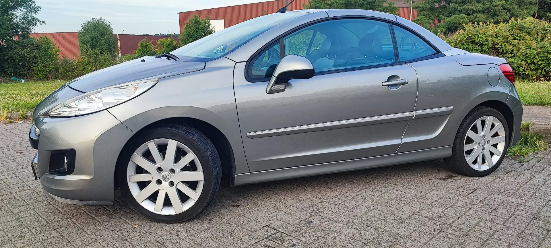Peugeot 207 CC 1.6 THP 156ch Féline - 1