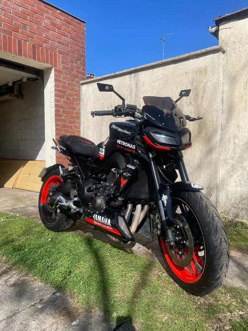 Yamaha MT-09 Noir - 1