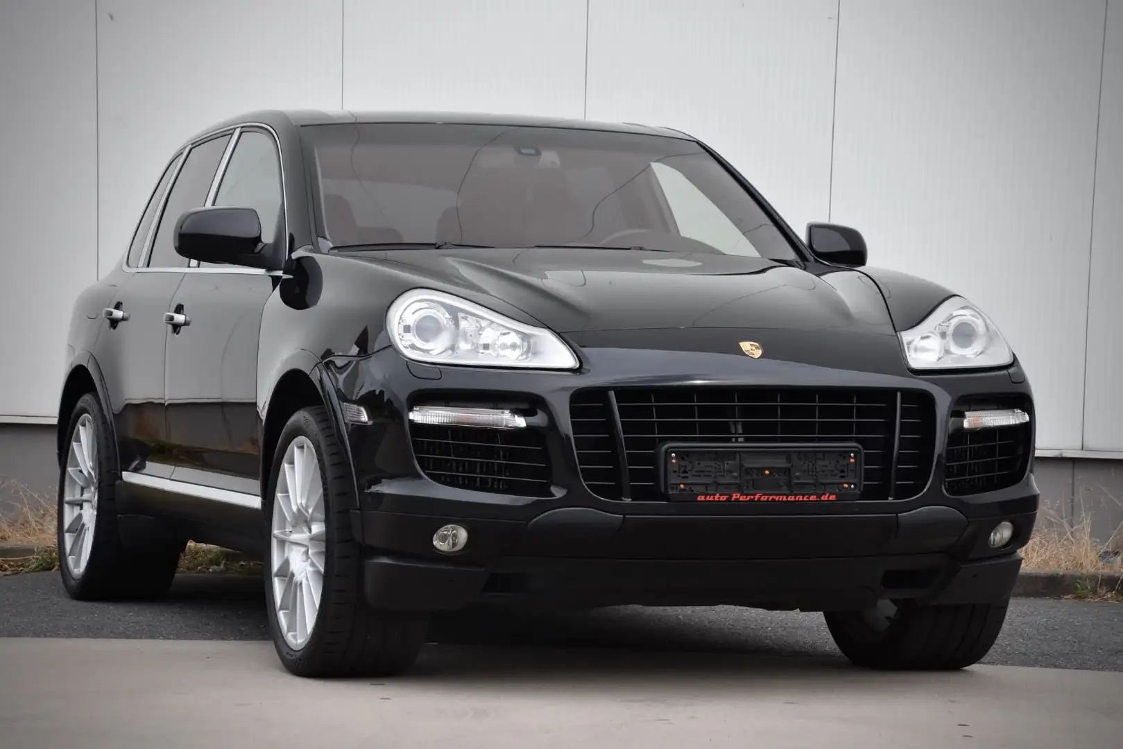 Porsche Cayenne Turbo S Negru - 1