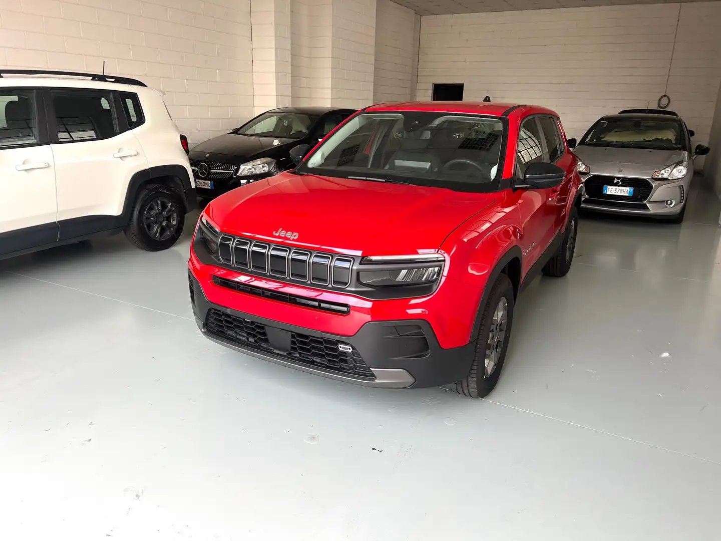 Jeep Avenger 1.2 turbo Longitude fwd 100cv Promo Finanziamento Rosso - 1