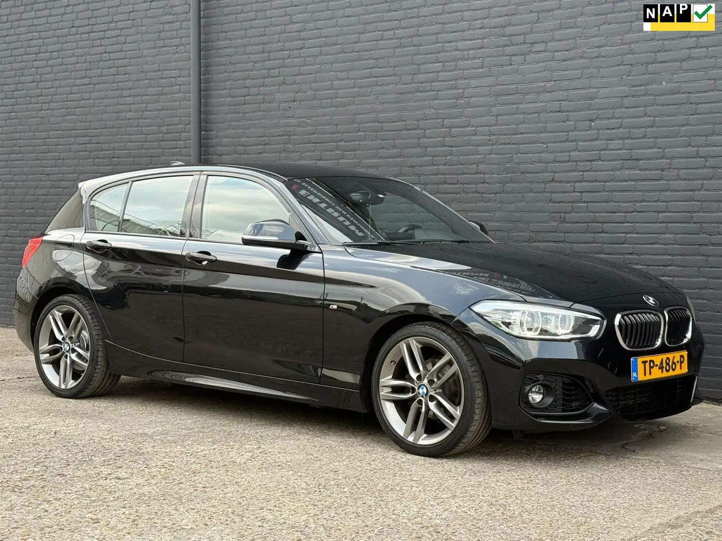 BMW 118 1-serie 118i M SPORT Executive NAVI | PDC | CRUISE Noir - 1