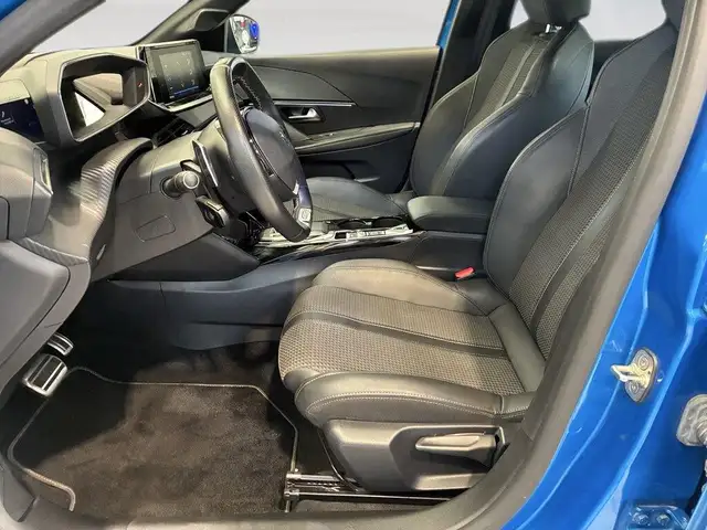 Peugeot 208 view 7