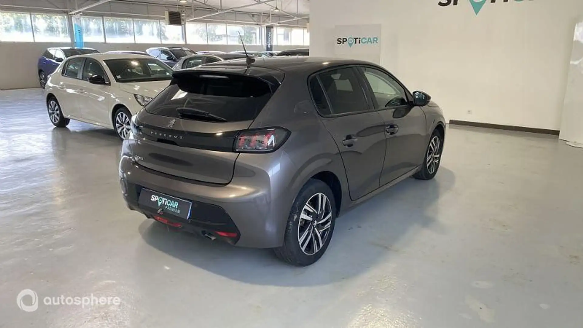 Peugeot 208 1.2 PureTech 100ch S\u0026S Allure - 2