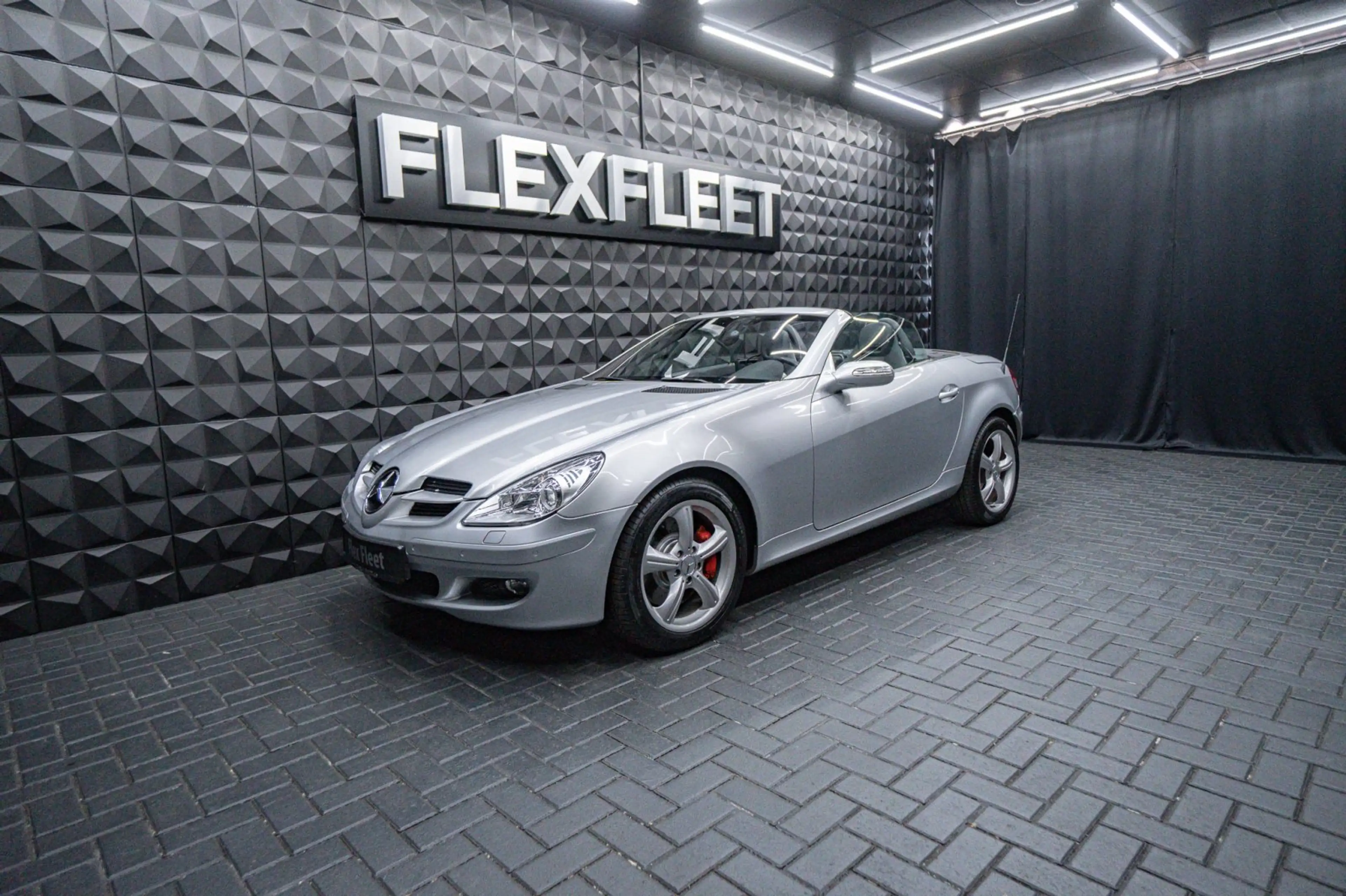 Mercedes-Benz SLK 350 Service NEU