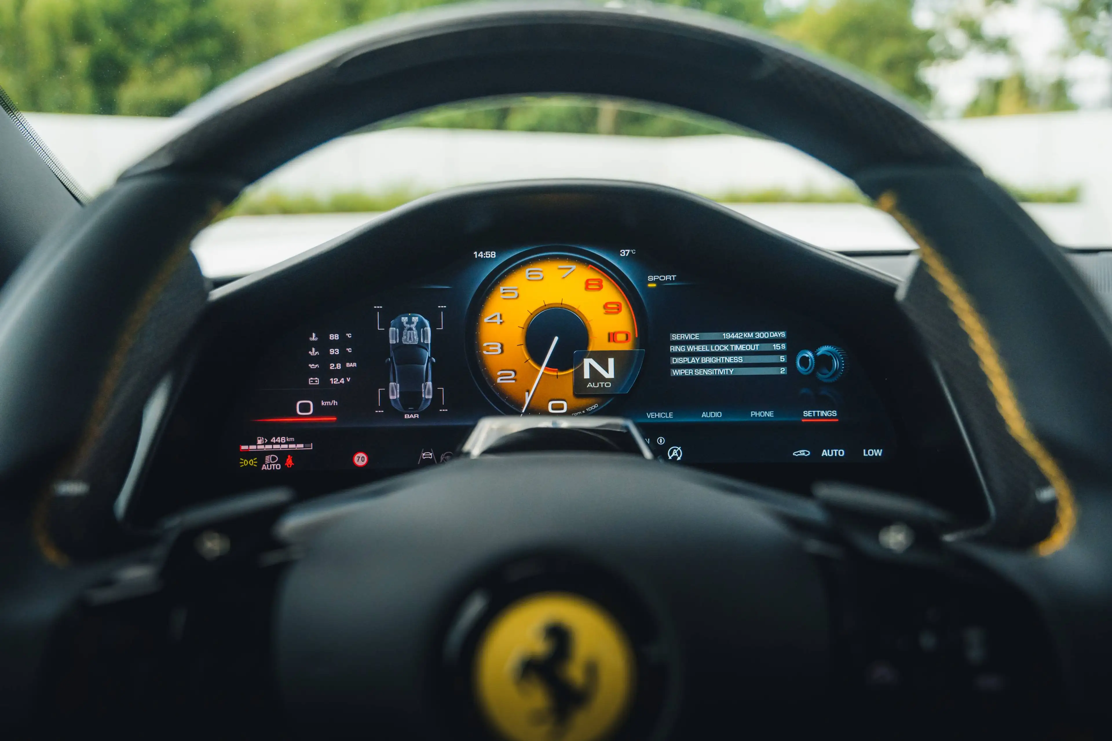 Ferrari Amalfi Nero DS / NEW / Carbon / Pass. Display / 20" — photo 13