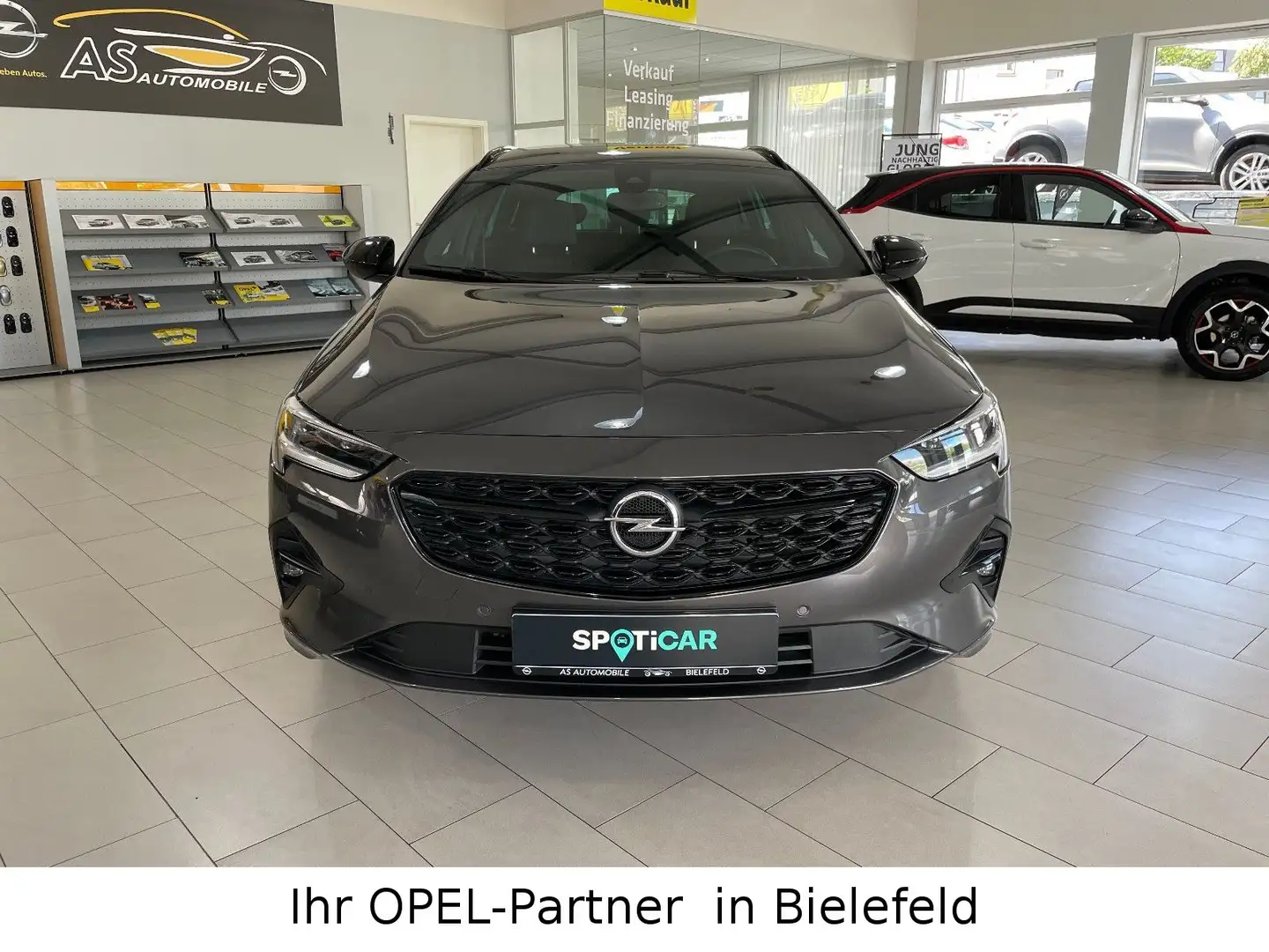 Opel Insignia B ST Ultimate AT/ACC/20"/OPC/BLACK/LED Grau - 2