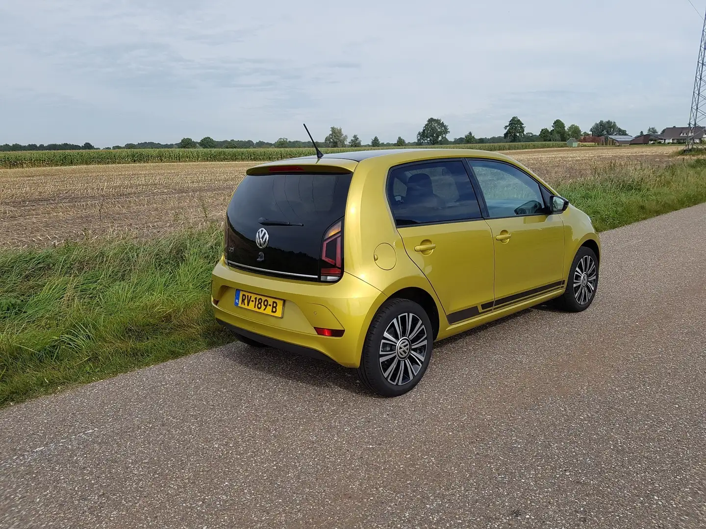 Volkswagen up! 1.0 BMT high Жовтий - 2