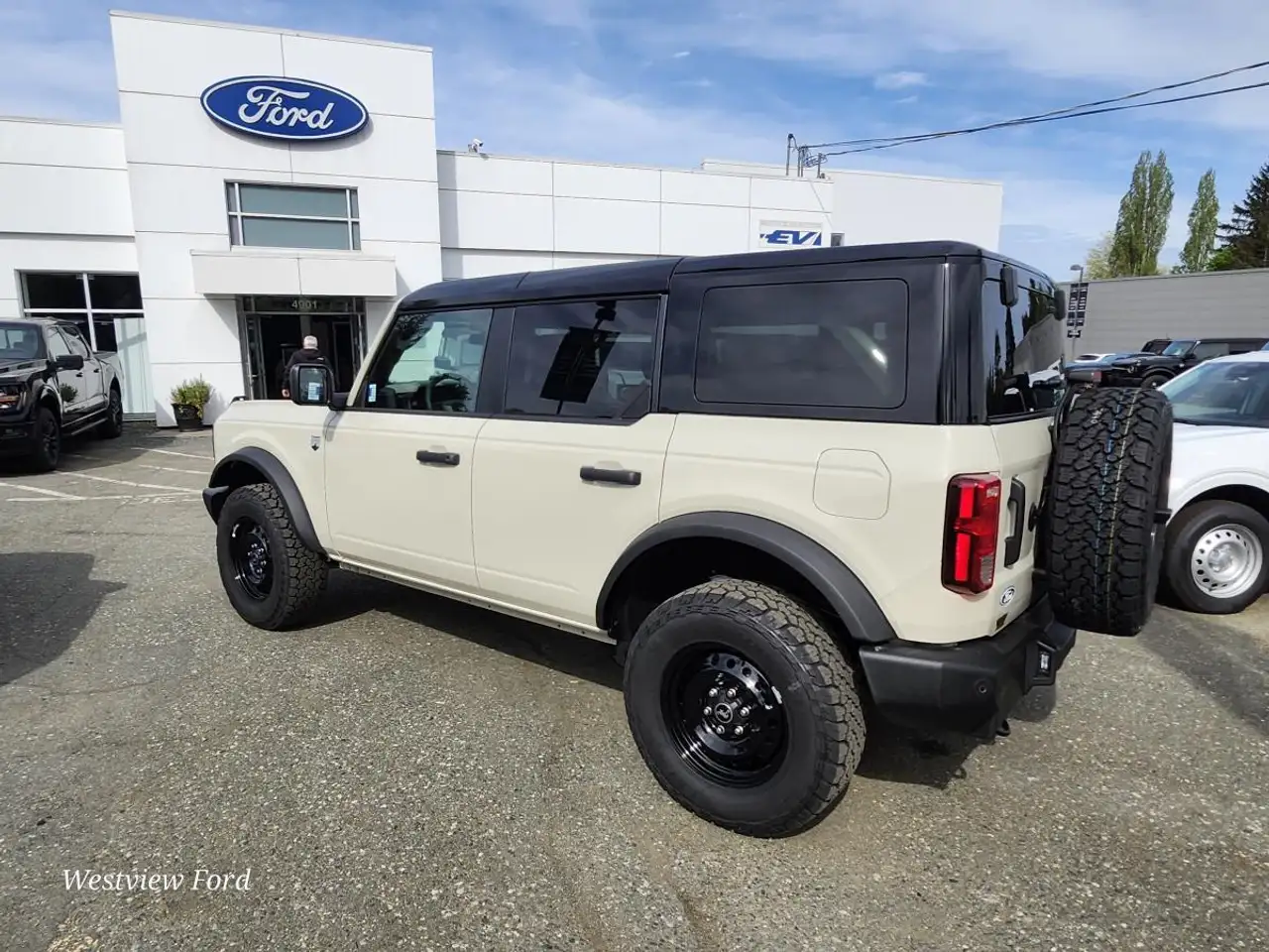Ford Bronco снимка Ford Bronco