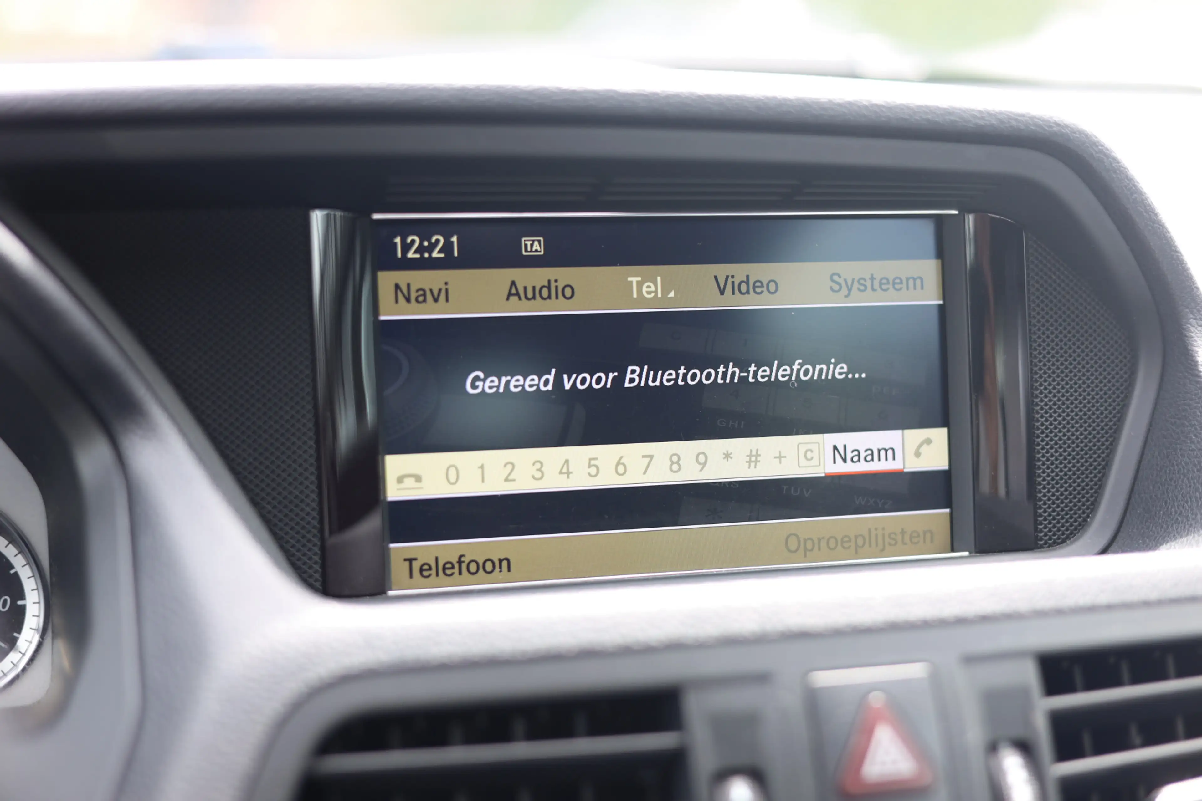 Mercedes-Benz E 250 Coupé CGI AVANTGARDE | AUT | PANO | NL AUTO — photo 18