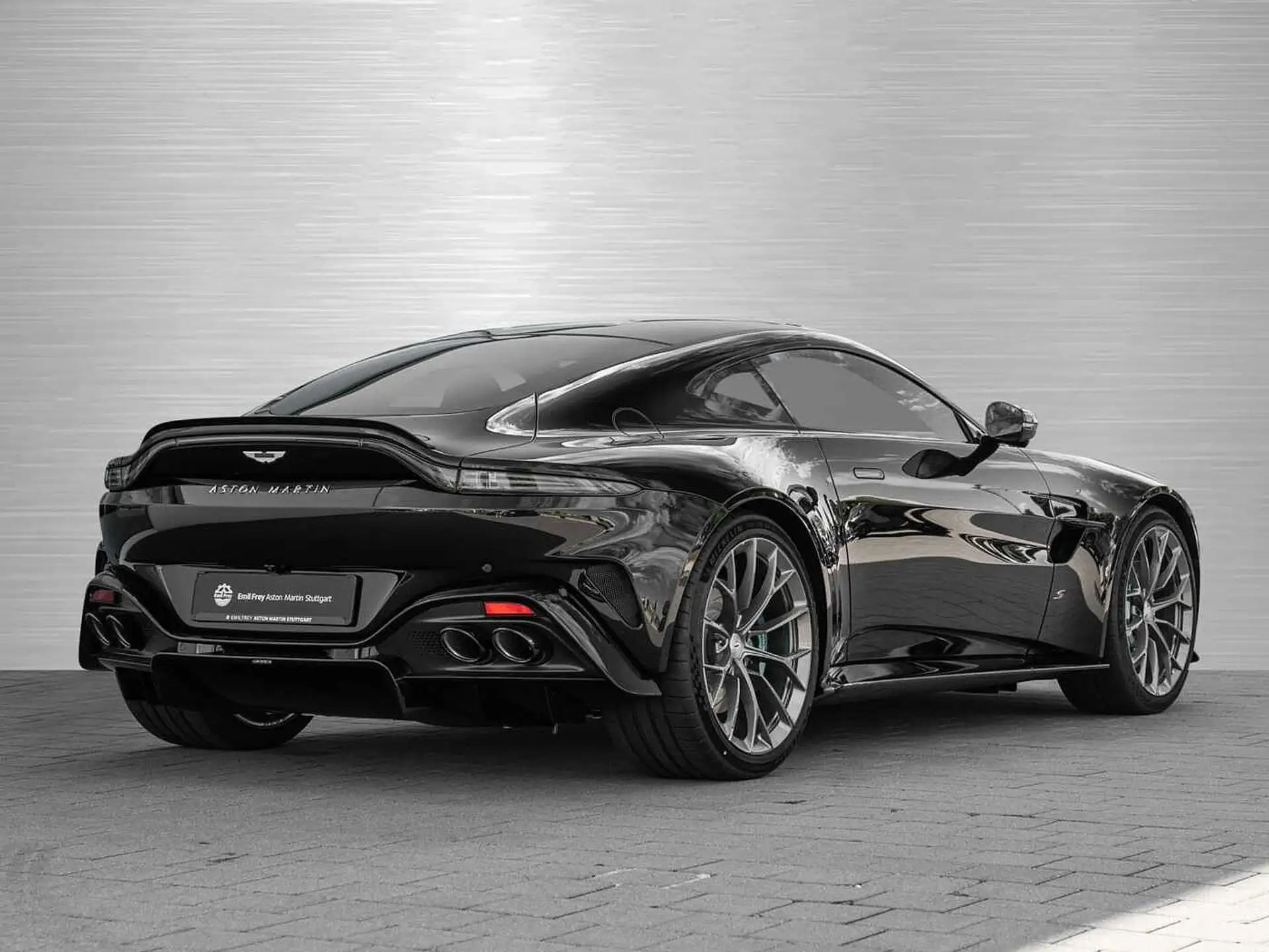 애스턴마틴 밴티지 V8 Coupe 2026 검정 사진 8