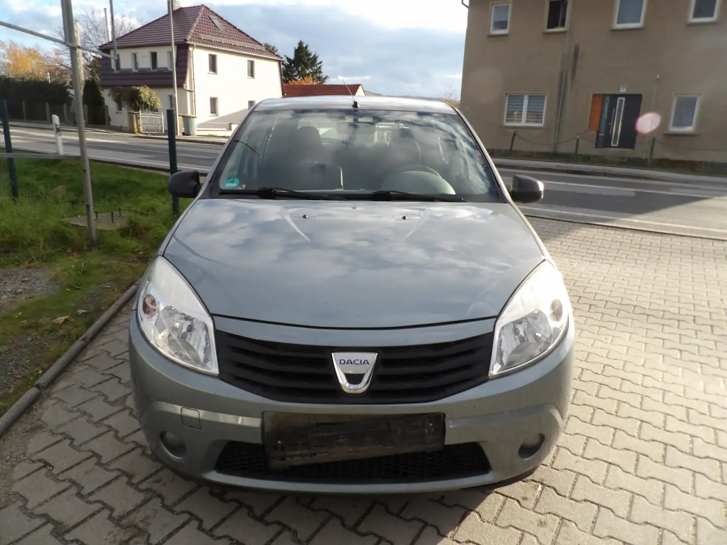 Dacia Sandero Eco, Klima, 5-Türer, HU-AU NEU Grijs - 2