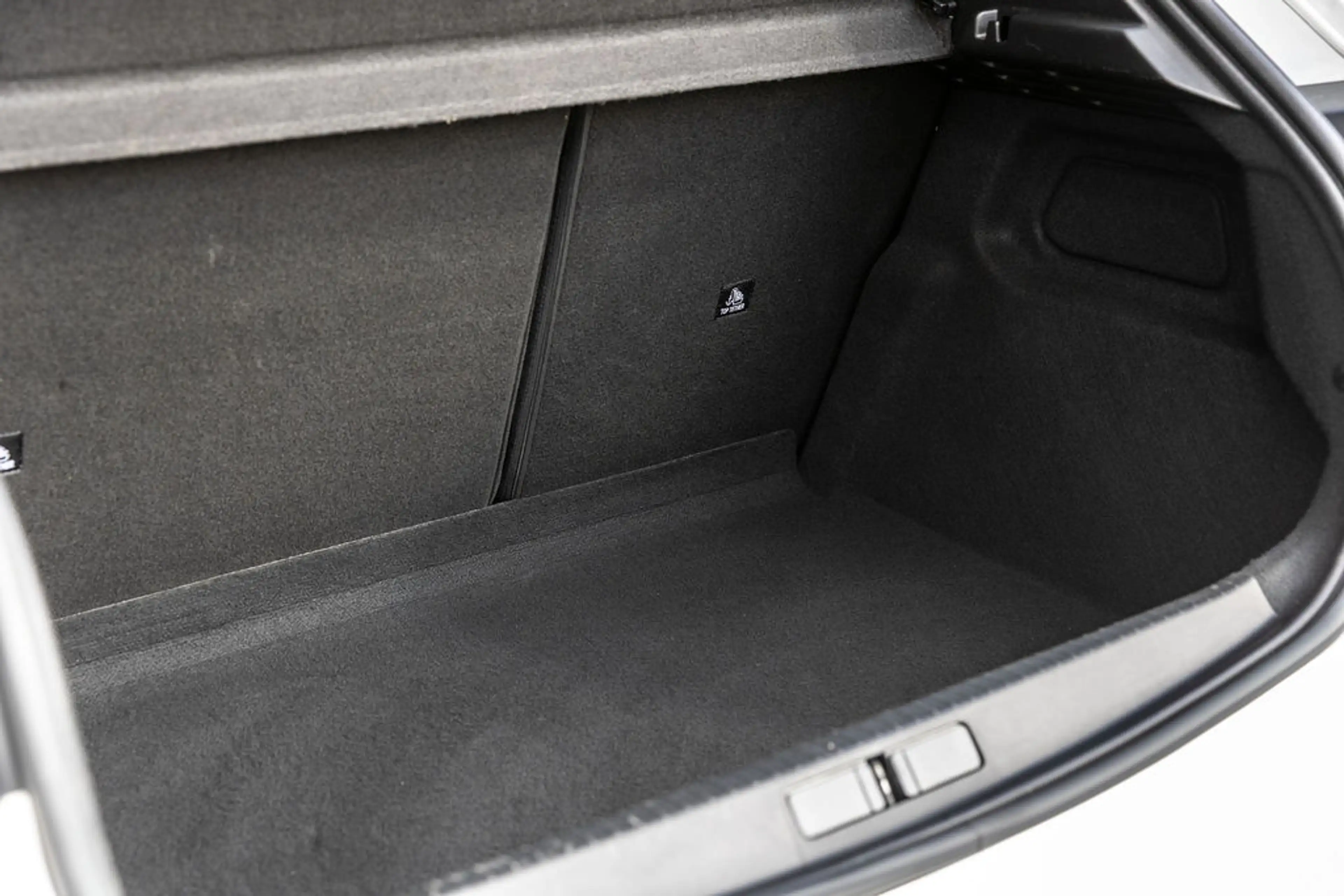 Peugeot e-208 EV Allure 50 kWh 3-fase Navi — photo 36