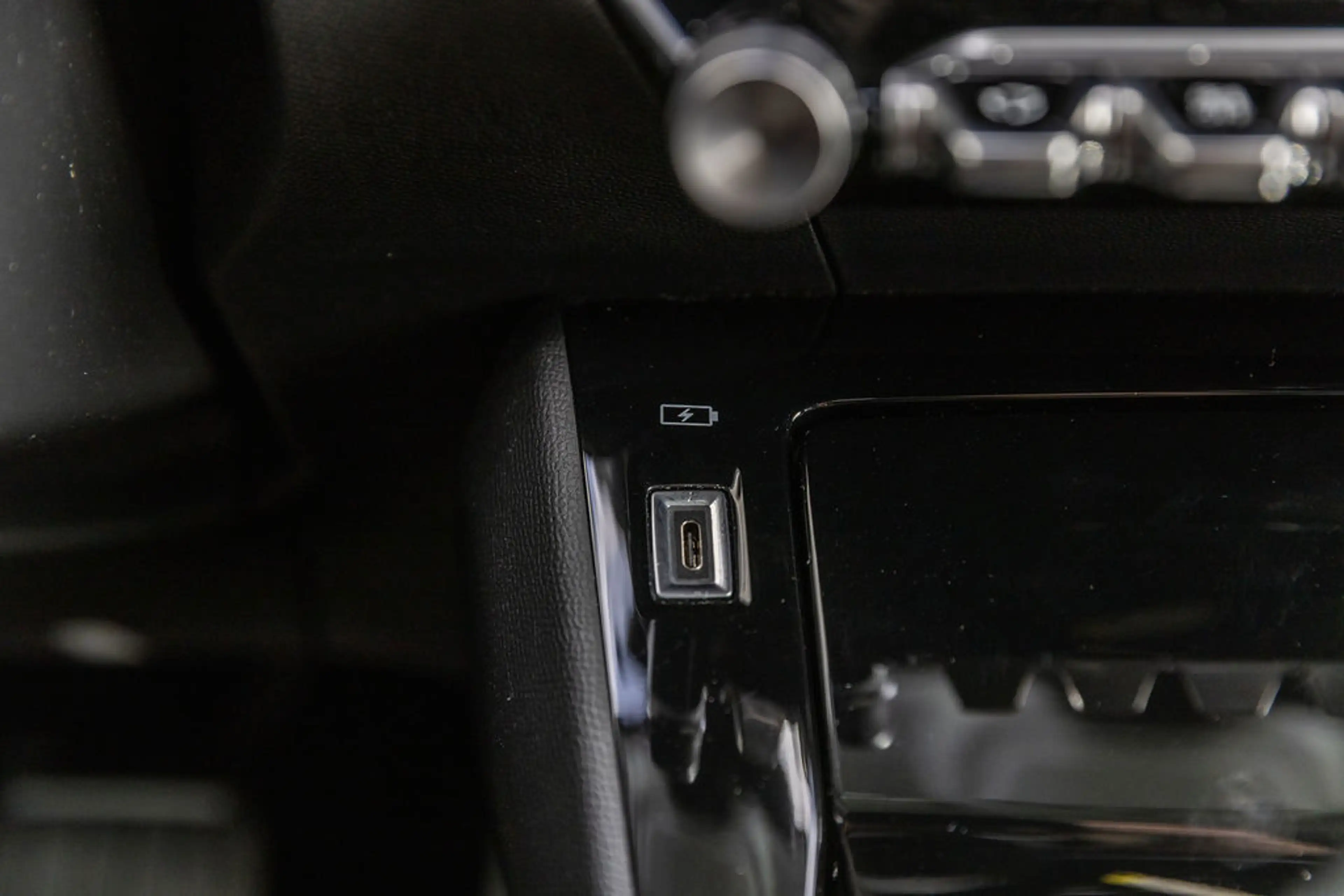 Peugeot e-208 EV Allure 50 kWh 3-fase Navi — photo 20
