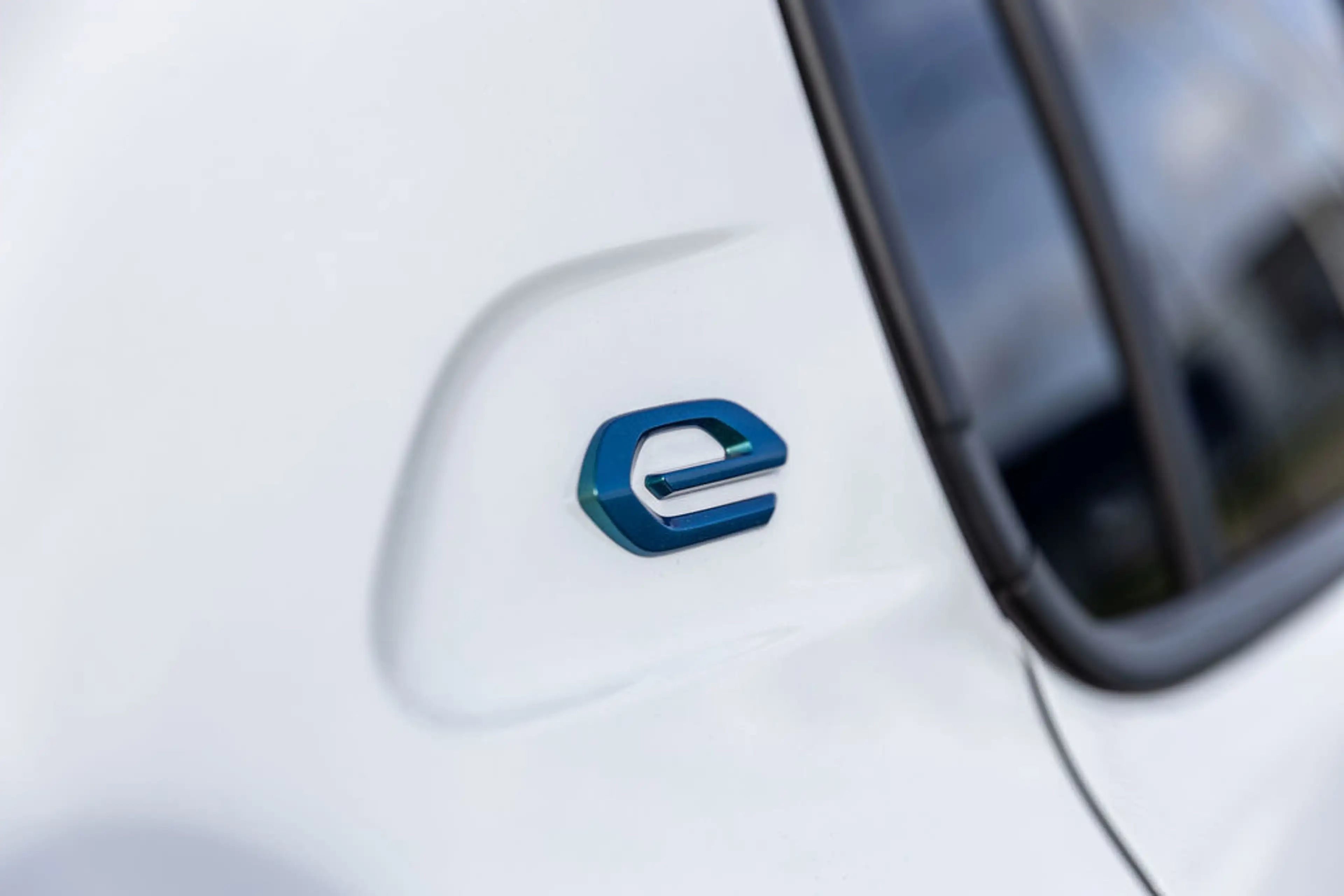 Peugeot e-208 EV Allure 50 kWh 3-fase Navi — photo 31