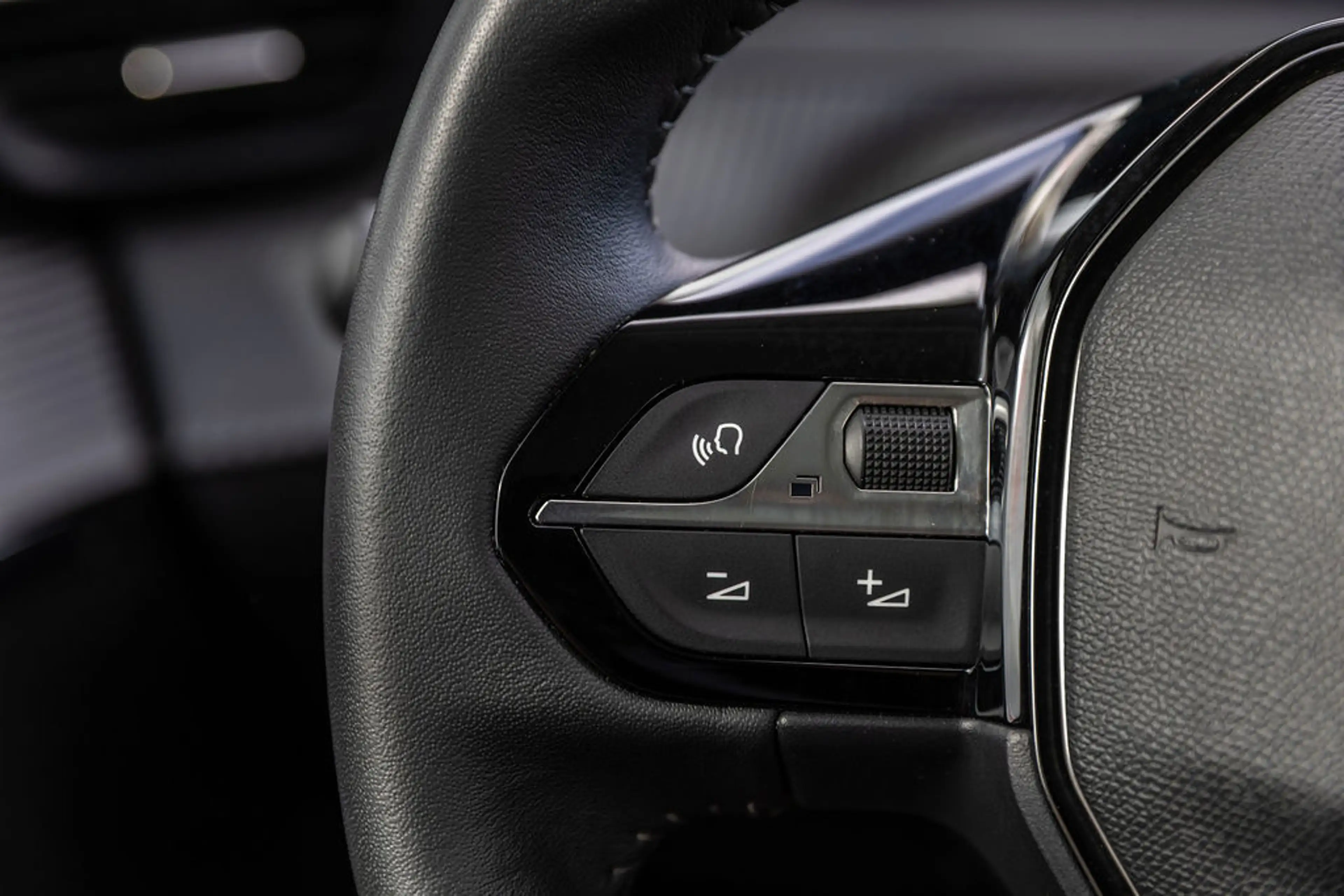 Peugeot e-208 EV Allure 50 kWh 3-fase Navi — photo 11