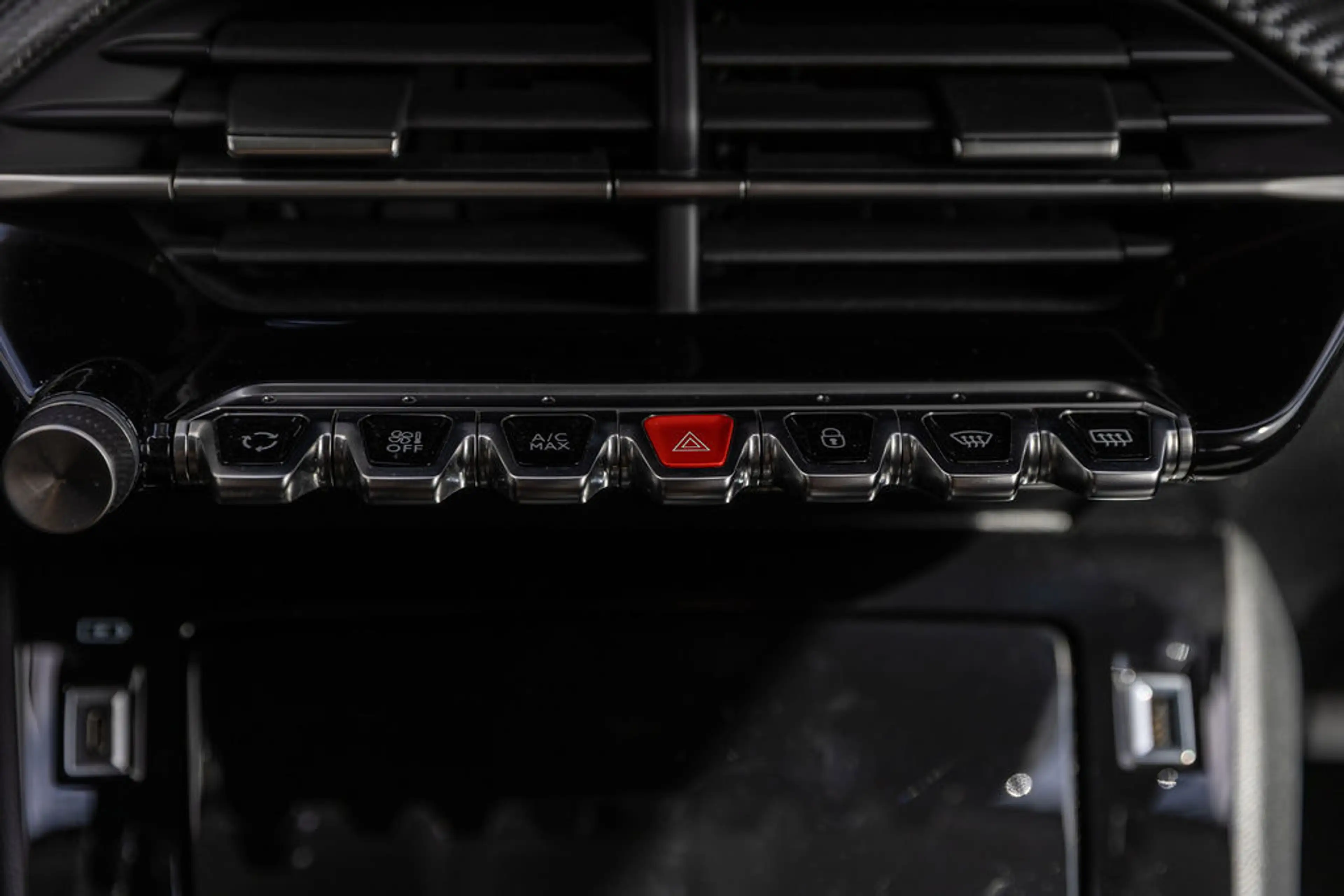 Peugeot e-208 EV Allure 50 kWh 3-fase Navi — photo 18