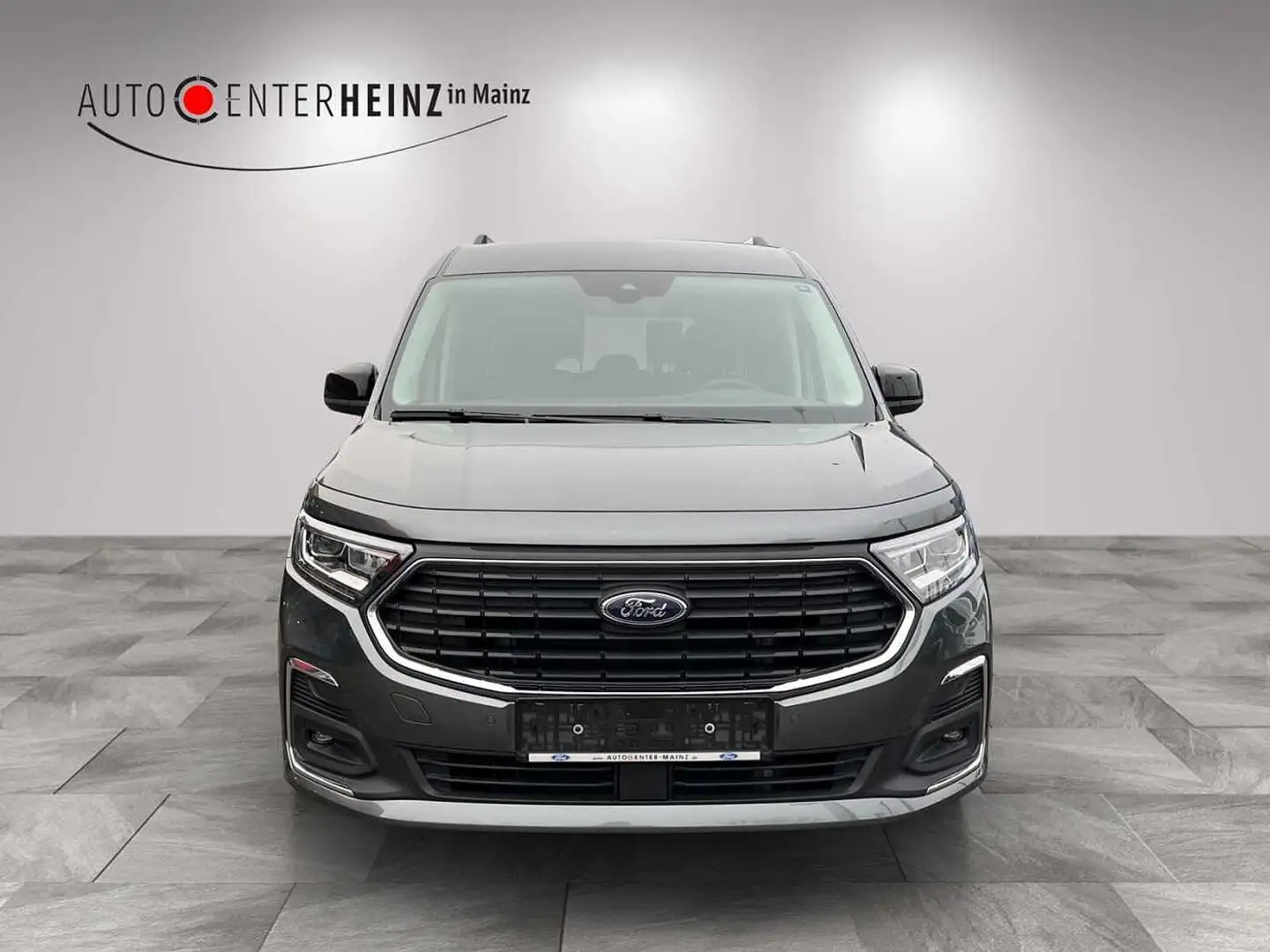 Ford Tourneo Connect Grand 1.5 EcoBoost Aut. TITANIUM Grey - 2