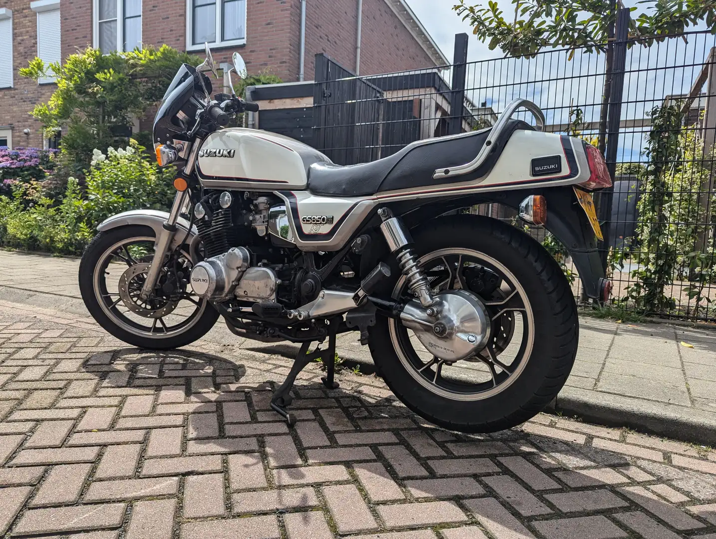 Suzuki GS 850 Blanc - 1