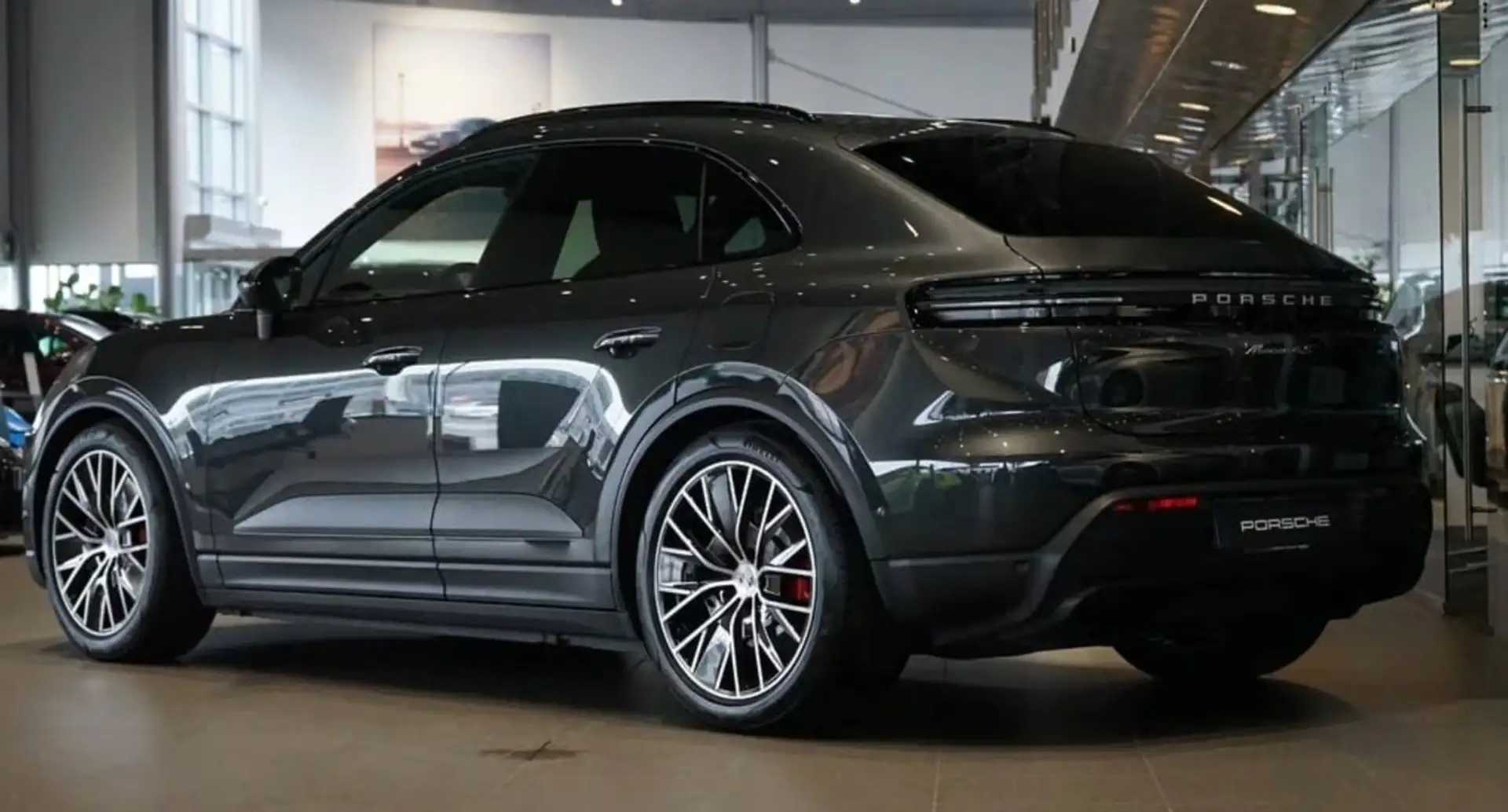Porsche Macan Electric 4 S Gris - 2