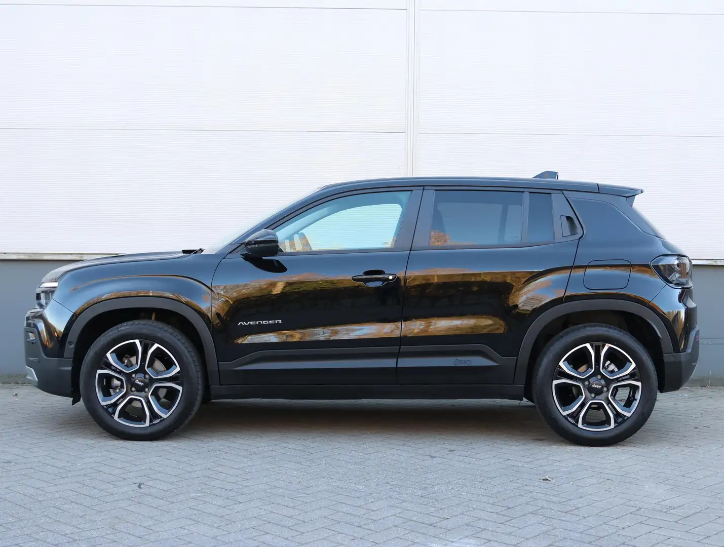 Jeep Avenger 1.2 e-Hybrid Summit | Navigatie | Winter-Pack | Ap Zwart - 2