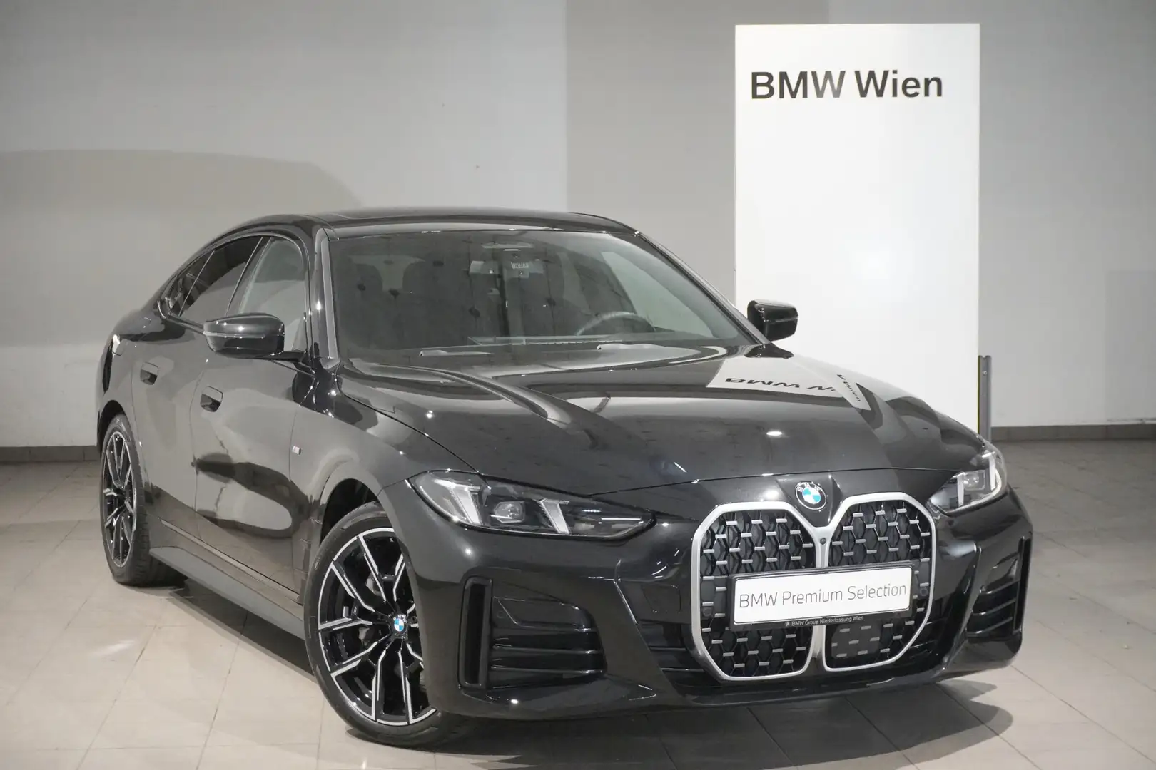 BMW 430 i xDrive Schwarz - 1