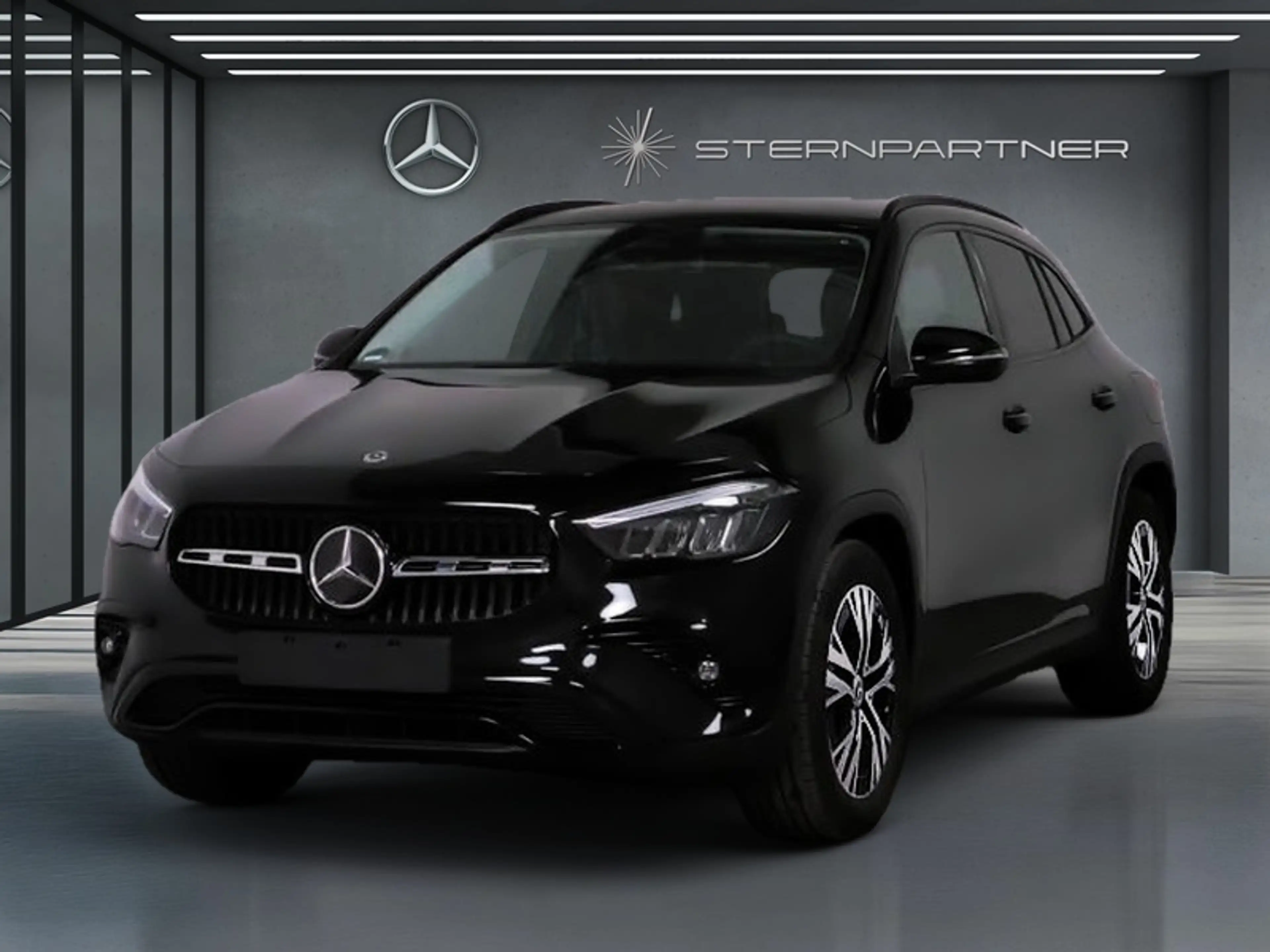 Mercedes-Benz GLA 180 PROGRESSIVE+NIGHT+AHK+CARPLAY+LED