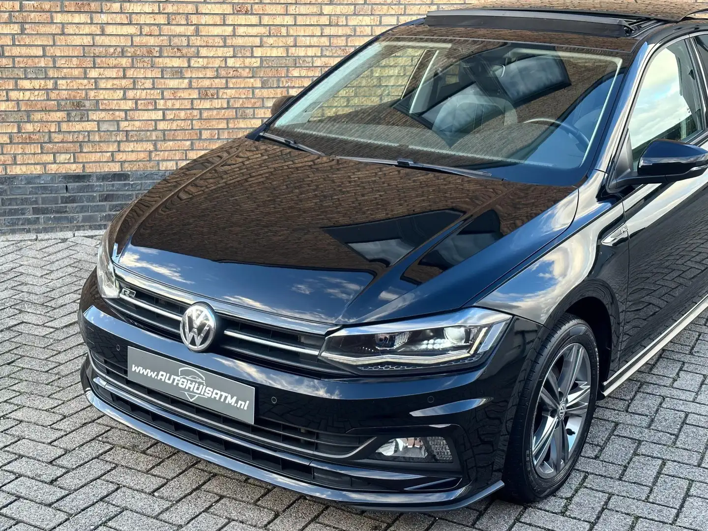 Volkswagen Polo 1.0 TSI R-line 116pk Pano Virtual Beats Led Stoelv Zwart - 2