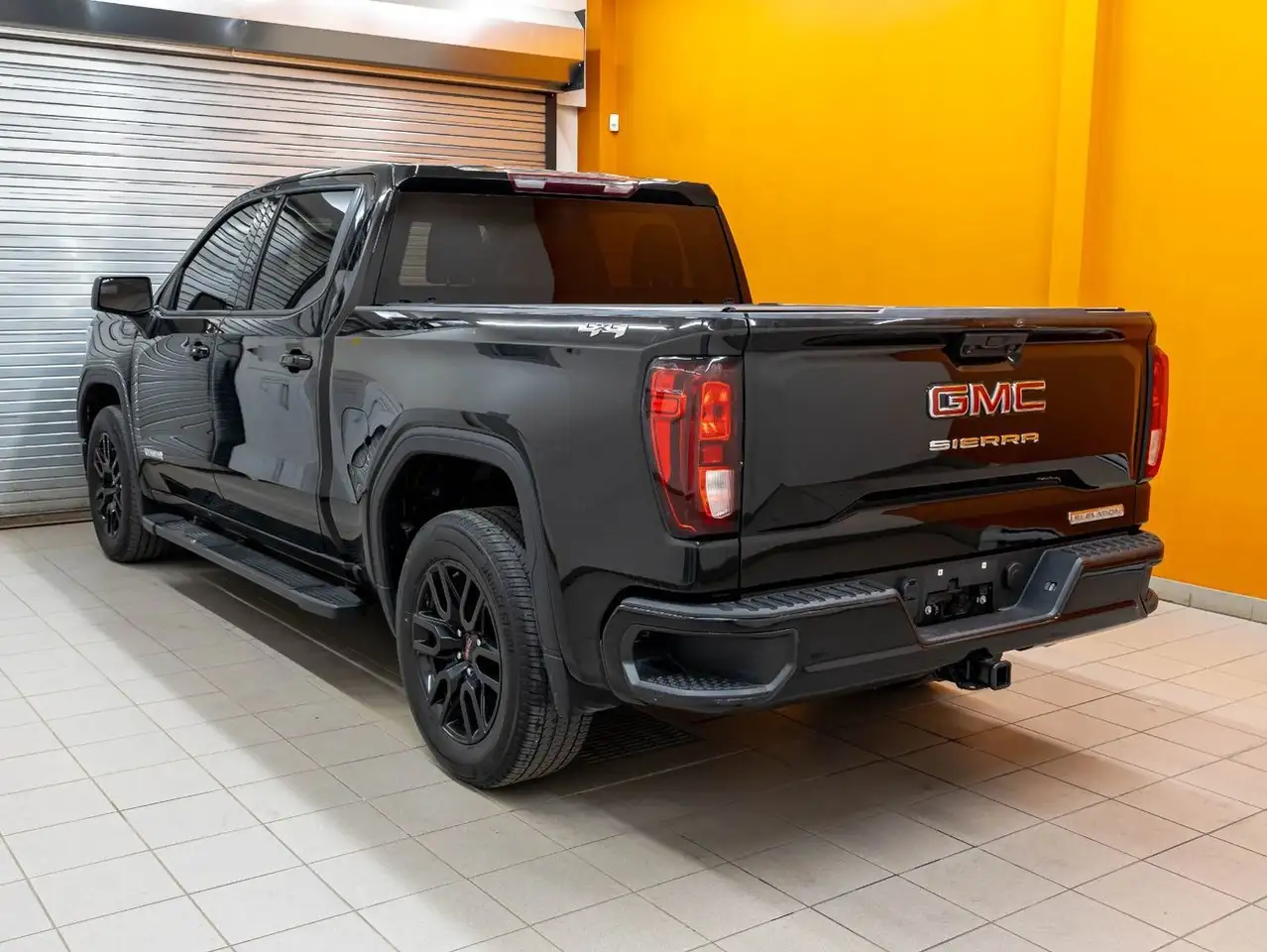 GMC Sierra 1500 снимка GMC Sierra 1500