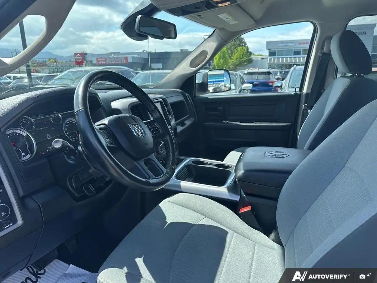 RAM 1500 снимка RAM 1500