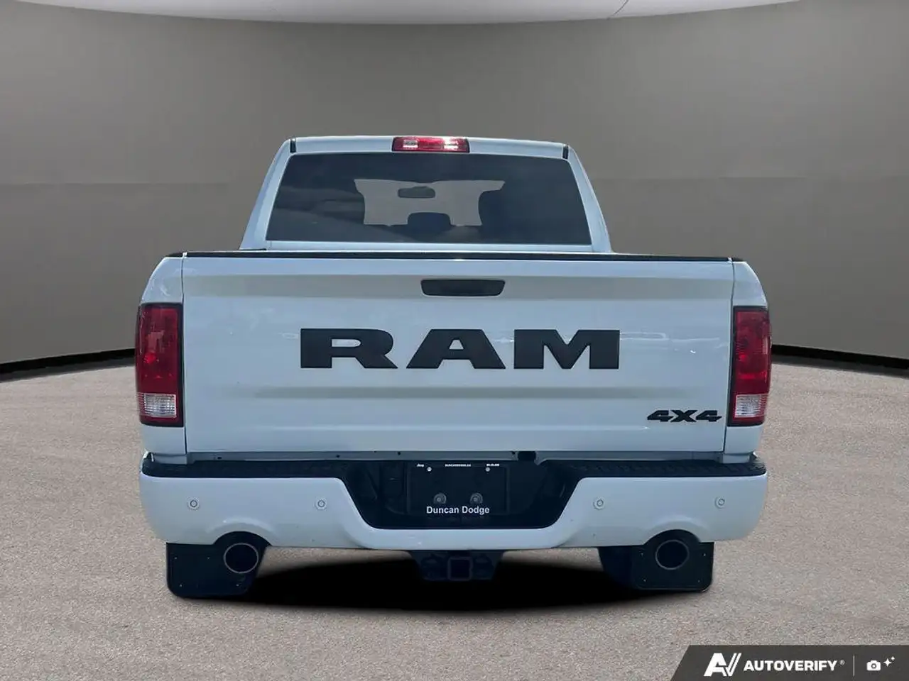 RAM 1500 снимка RAM 1500
