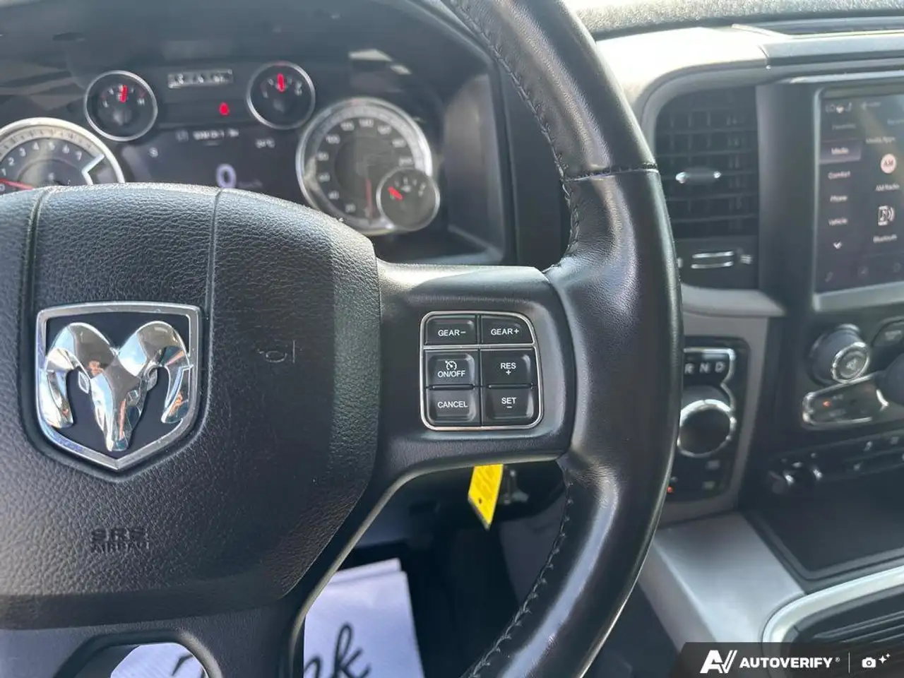 RAM 1500 снимка RAM 1500