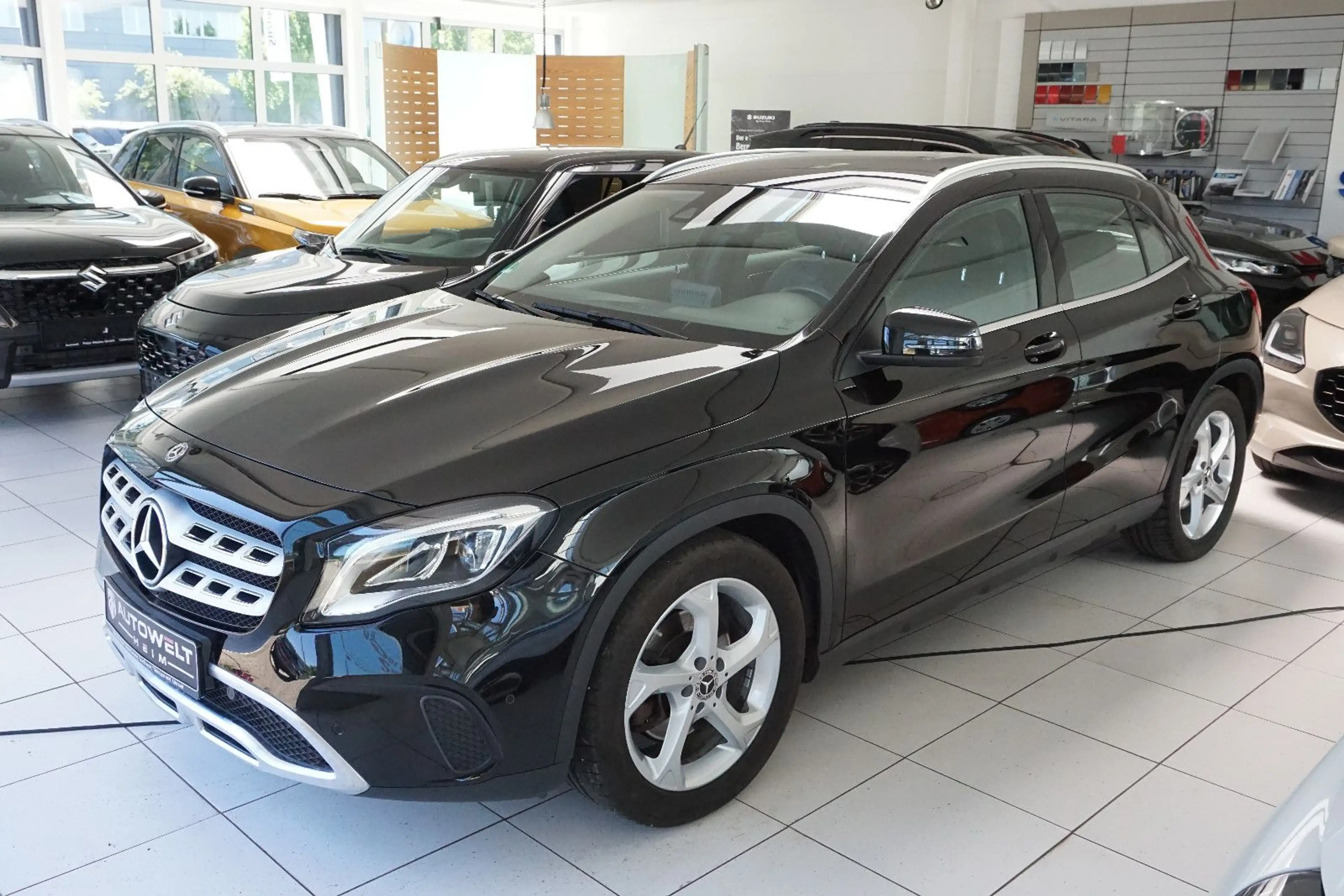 Mercedes-Benz GLA 220 4Matic* Memory*PDK*Business*Leder — photo 2