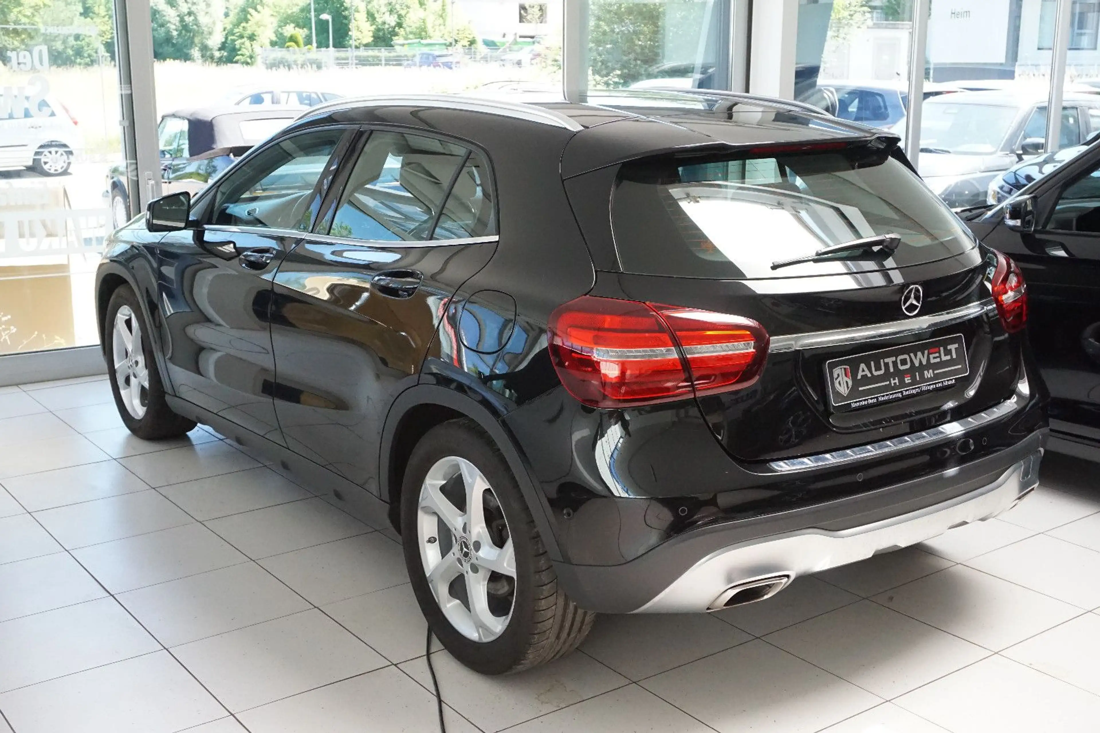 Mercedes-Benz GLA 220 4Matic* Memory*PDK*Business*Leder — photo 3