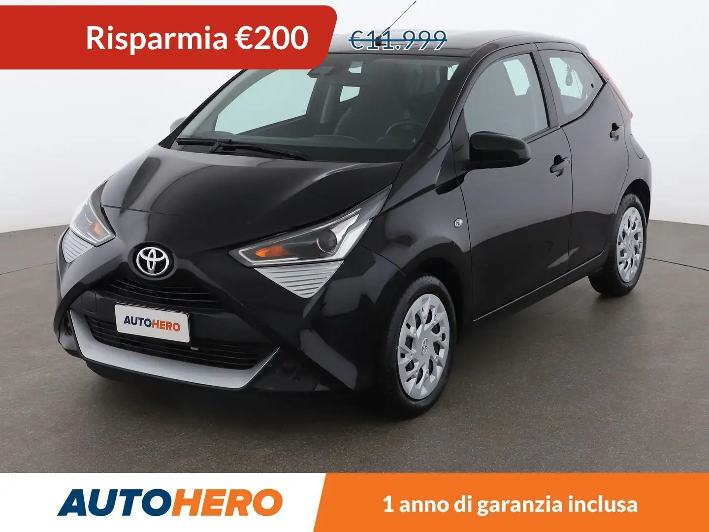Toyota Aygo 1.0-VVT-i Coonect  x-play  72 CV Nero - 1