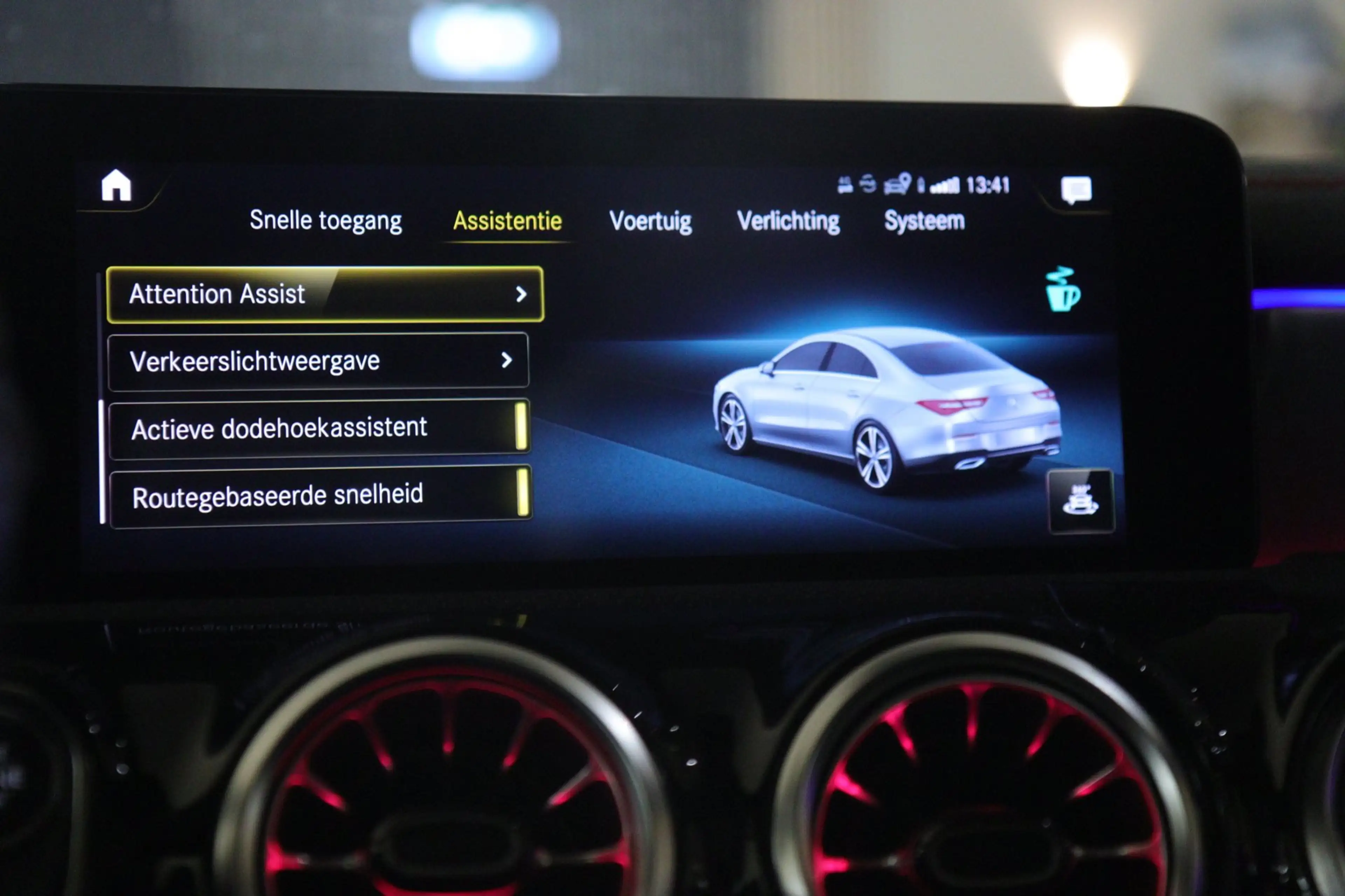 Mercedes-Benz CLA 250 e AMG-LINE PANO/HUD/KEYLESS/360CAM/CARPLAY/VOL — photo 34
