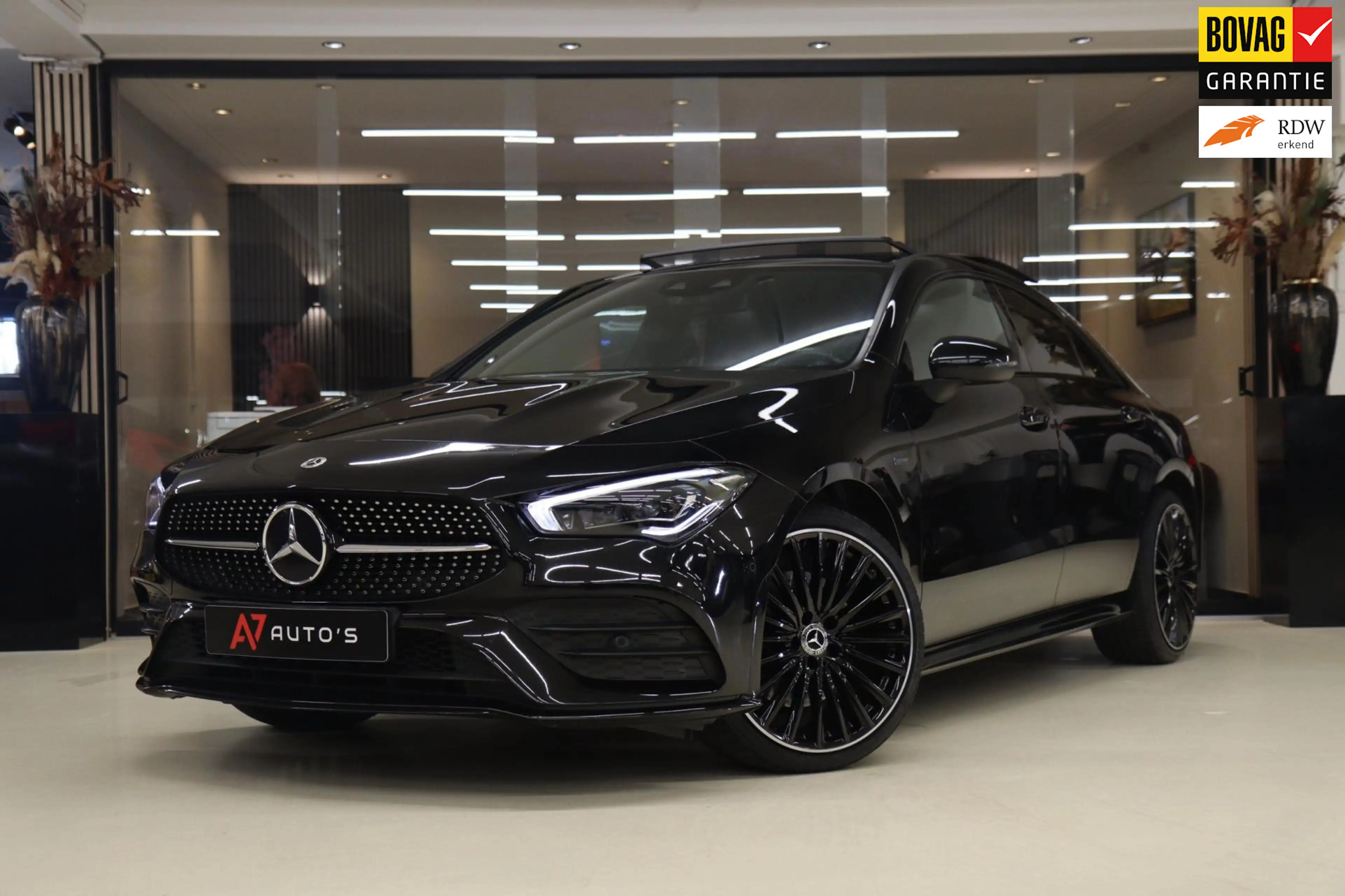 Mercedes-Benz CLA 250 e AMG-LINE PANO/HUD/KEYLESS/360CAM/CARPLAY/VOL