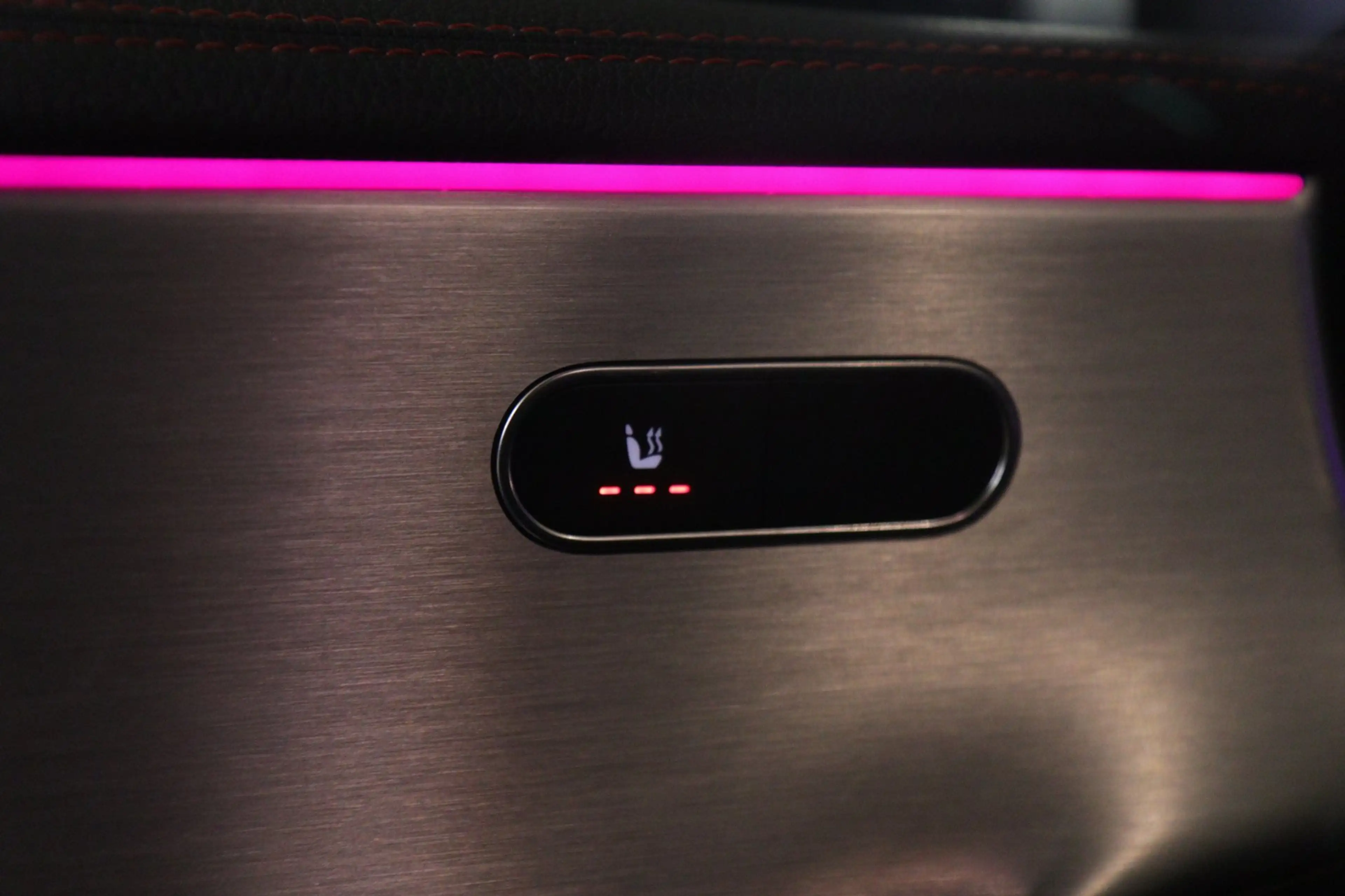 Mercedes-Benz CLA 250 e AMG-LINE PANO/HUD/KEYLESS/360CAM/CARPLAY/VOL — photo 40