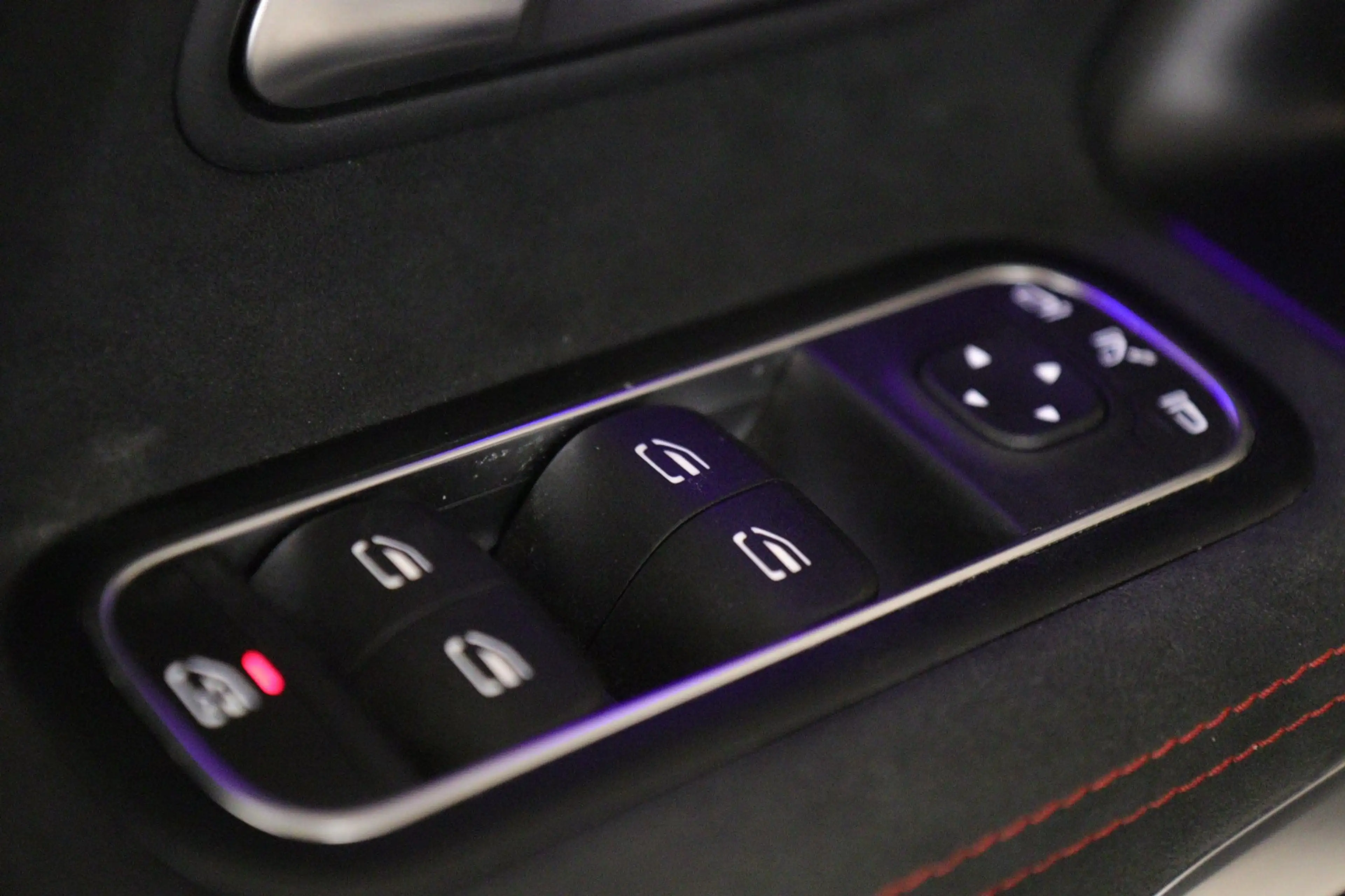 Mercedes-Benz CLA 250 e AMG-LINE PANO/HUD/KEYLESS/360CAM/CARPLAY/VOL — photo 48