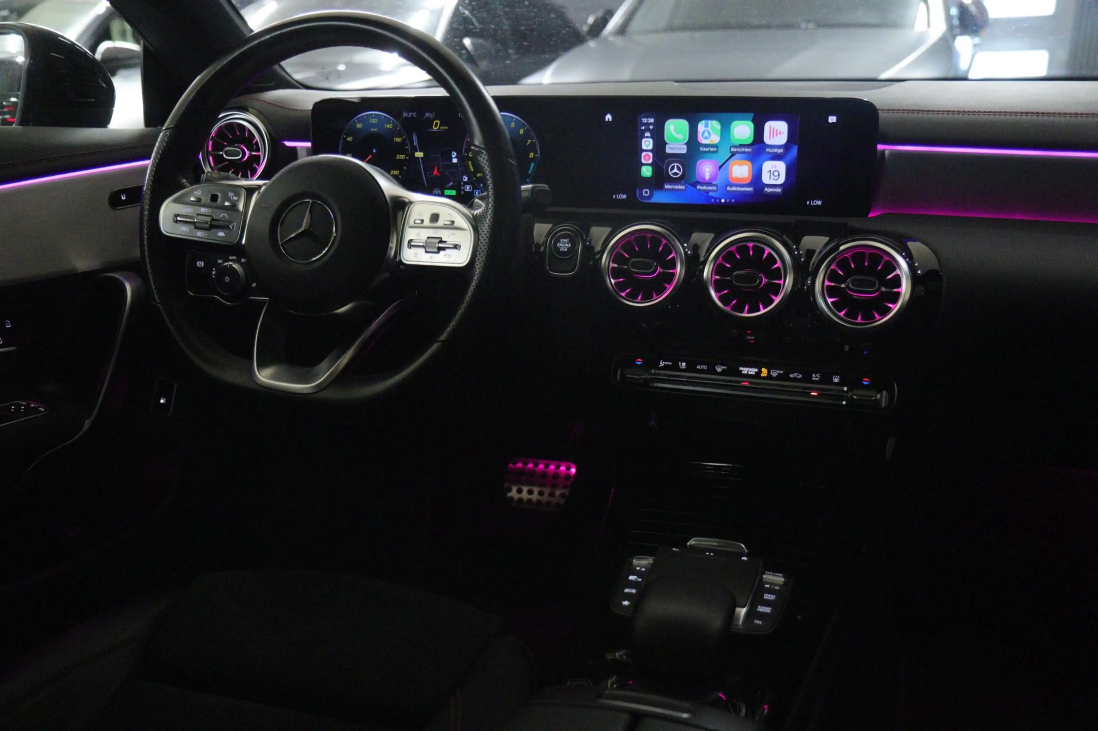 Mercedes-Benz CLA 250 e AMG-LINE PANO/HUD/KEYLESS/360CAM/CARPLAY/VOL — photo 47