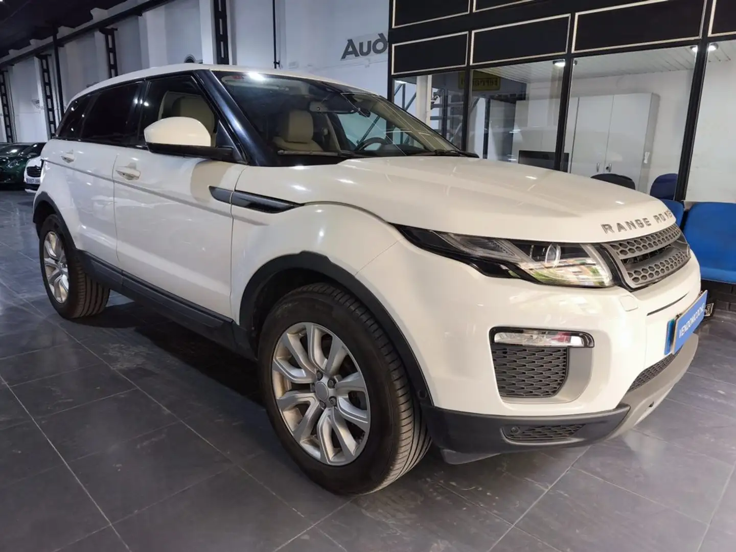 Land Rover 2.0L TD4 Diesel 110kW (150CV) 4x4 HSE Blanco - 2