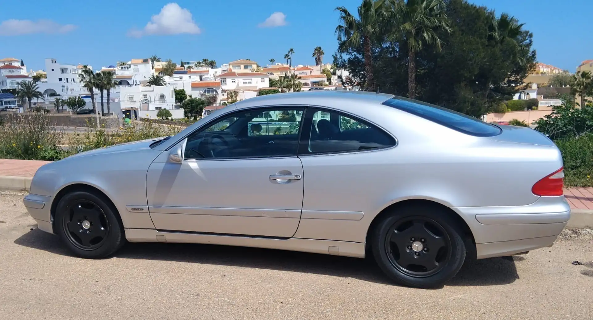 Mercedes-Benz CLK 230 K Elegance - 2