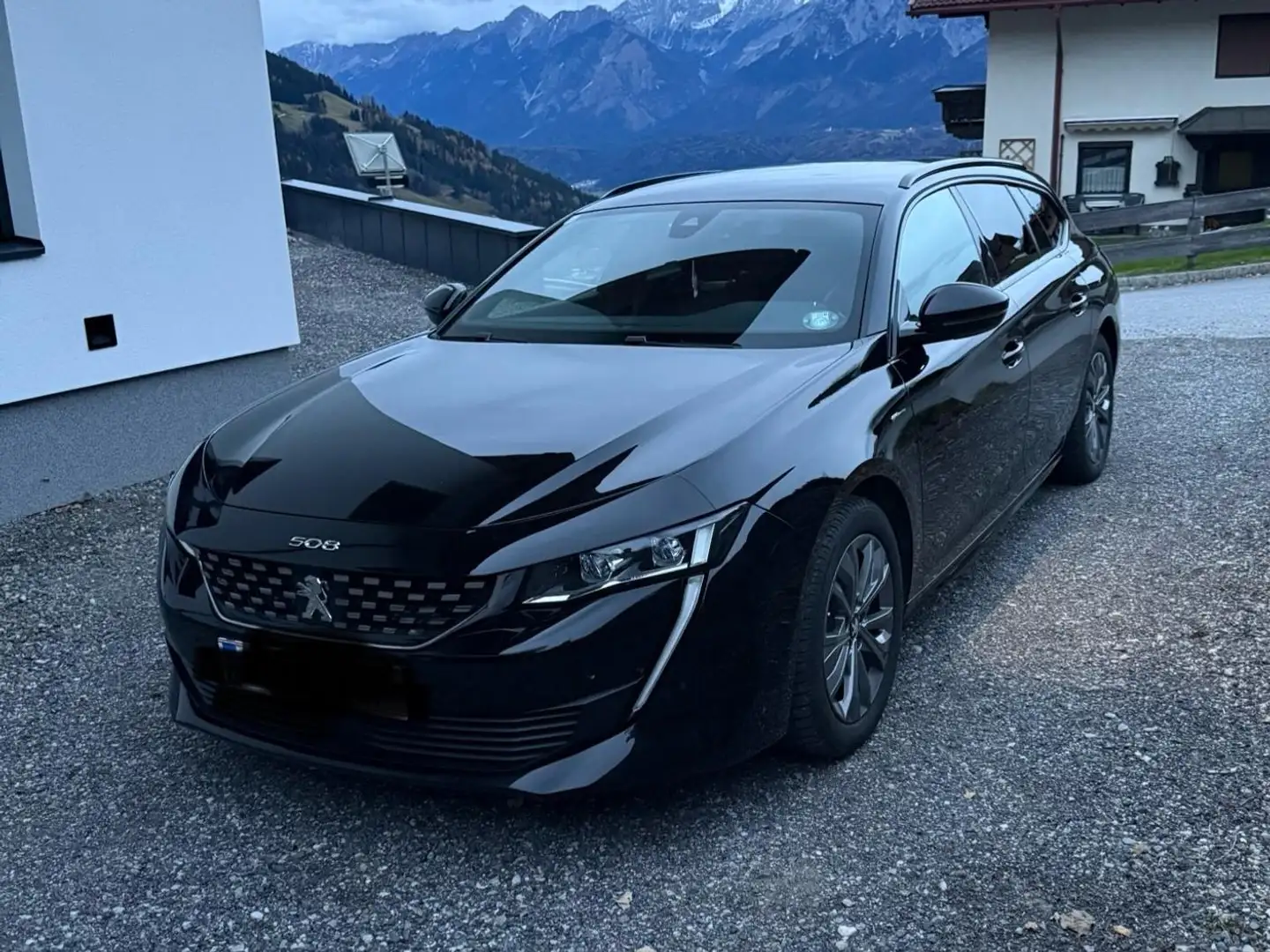 Peugeot 508 508 SW 1,5 BlueHDi 130 EAT8 S Schwarz - 1