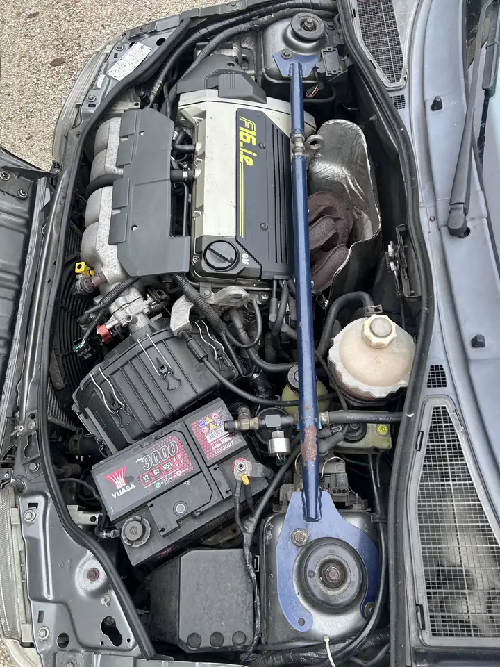 Renault Clio 3p 1.8 16v cat., foto 3
