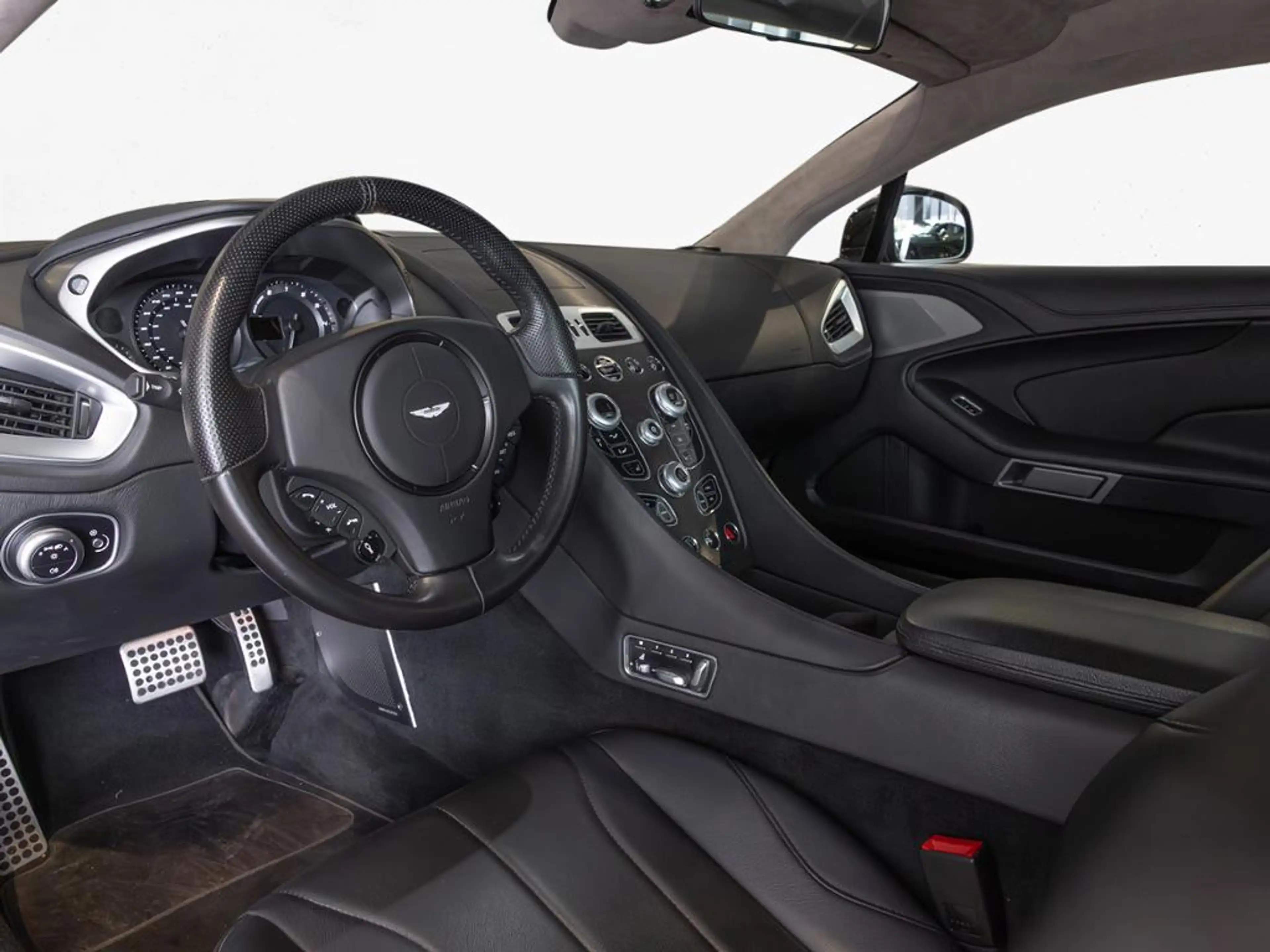 Aston Martin Vanquish S Coupe Aston Martin Hamburg — photo 4
