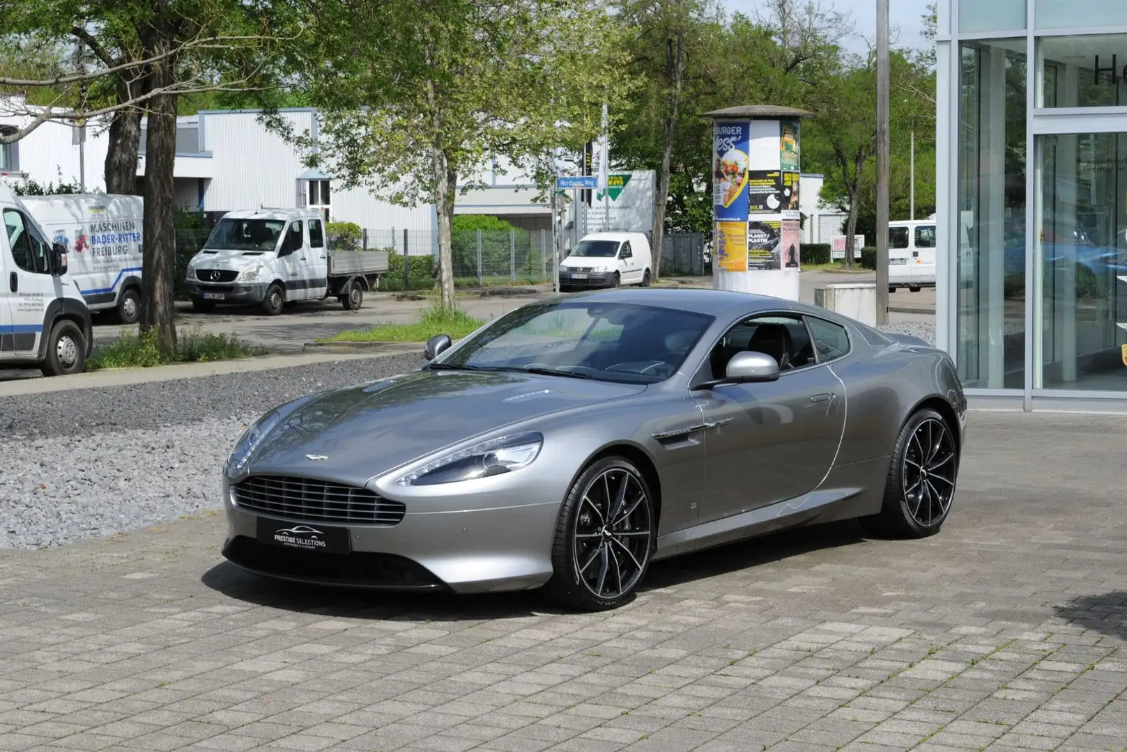 Aston Martin DB9 Bond Edition/1.Hd.Dt/Neuwertig/Alles dabei! Stříbrná - 1