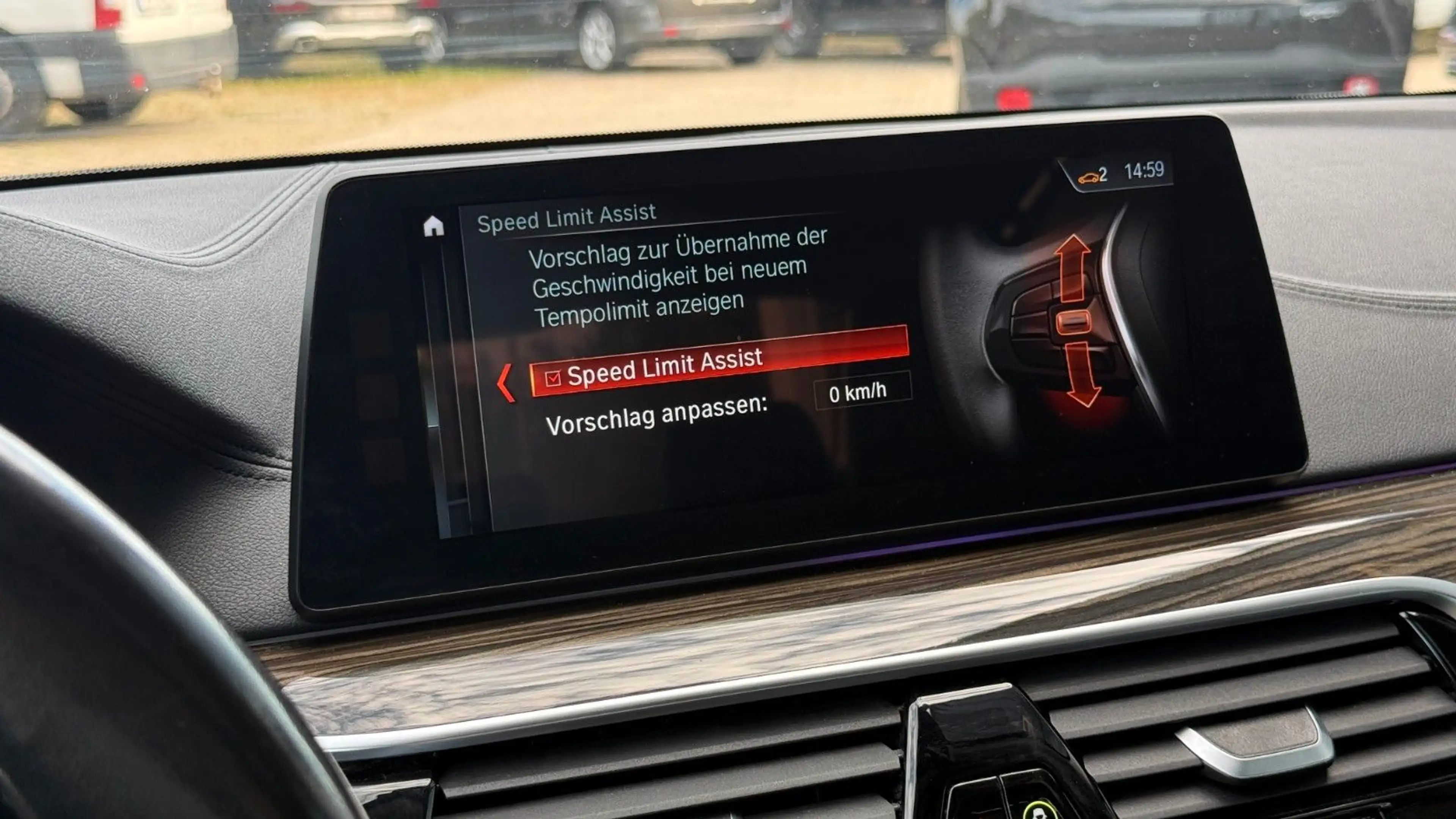 BMW 530 dLuxury LEDER+STNDH+GSHD+HUD+ACC+360+AdLED+19 — photo 41