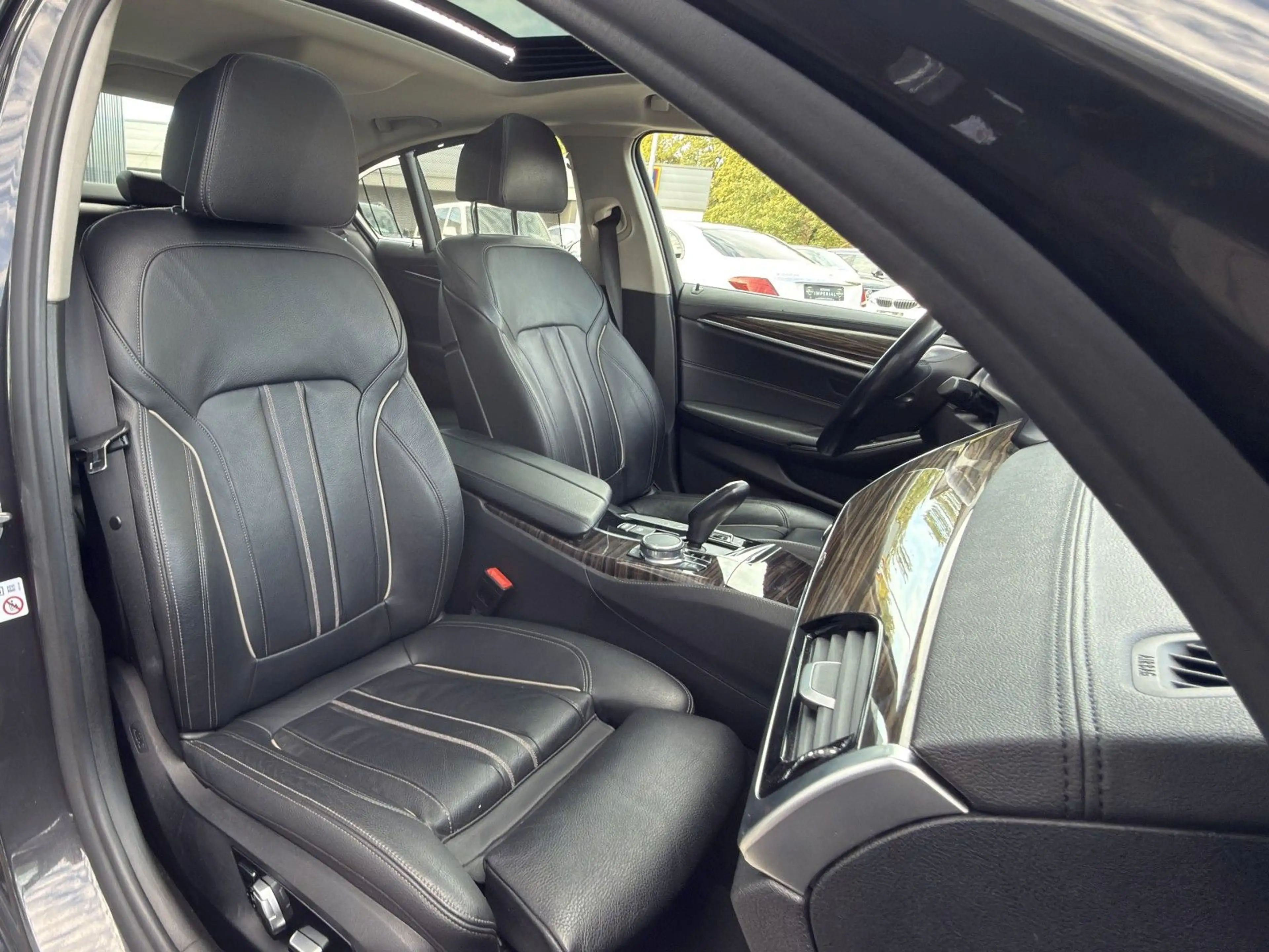 BMW 530 dLuxury LEDER+STNDH+GSHD+HUD+ACC+360+AdLED+19 — photo 21
