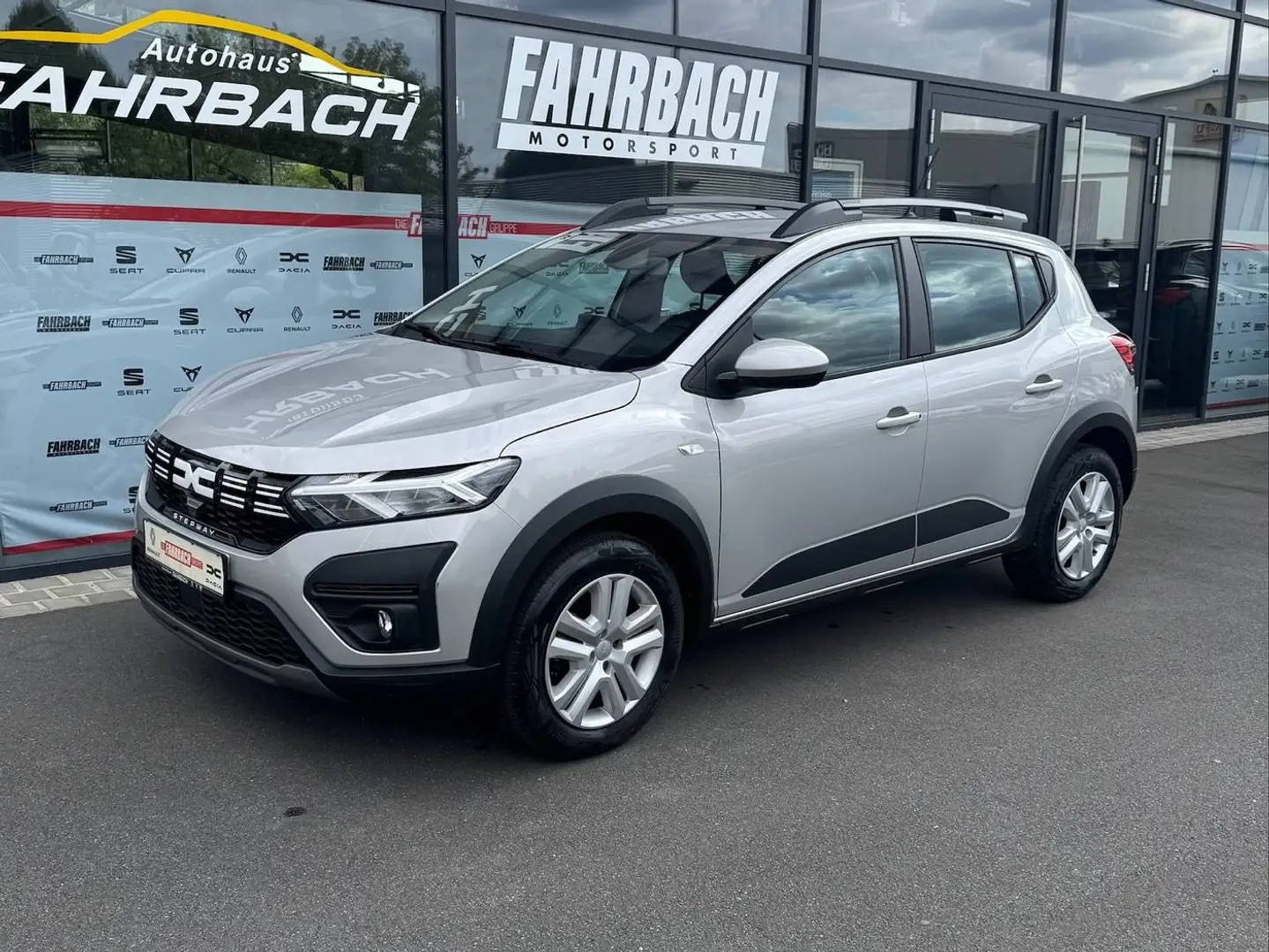 Dacia Sandero Stepway Expression Grau - 2