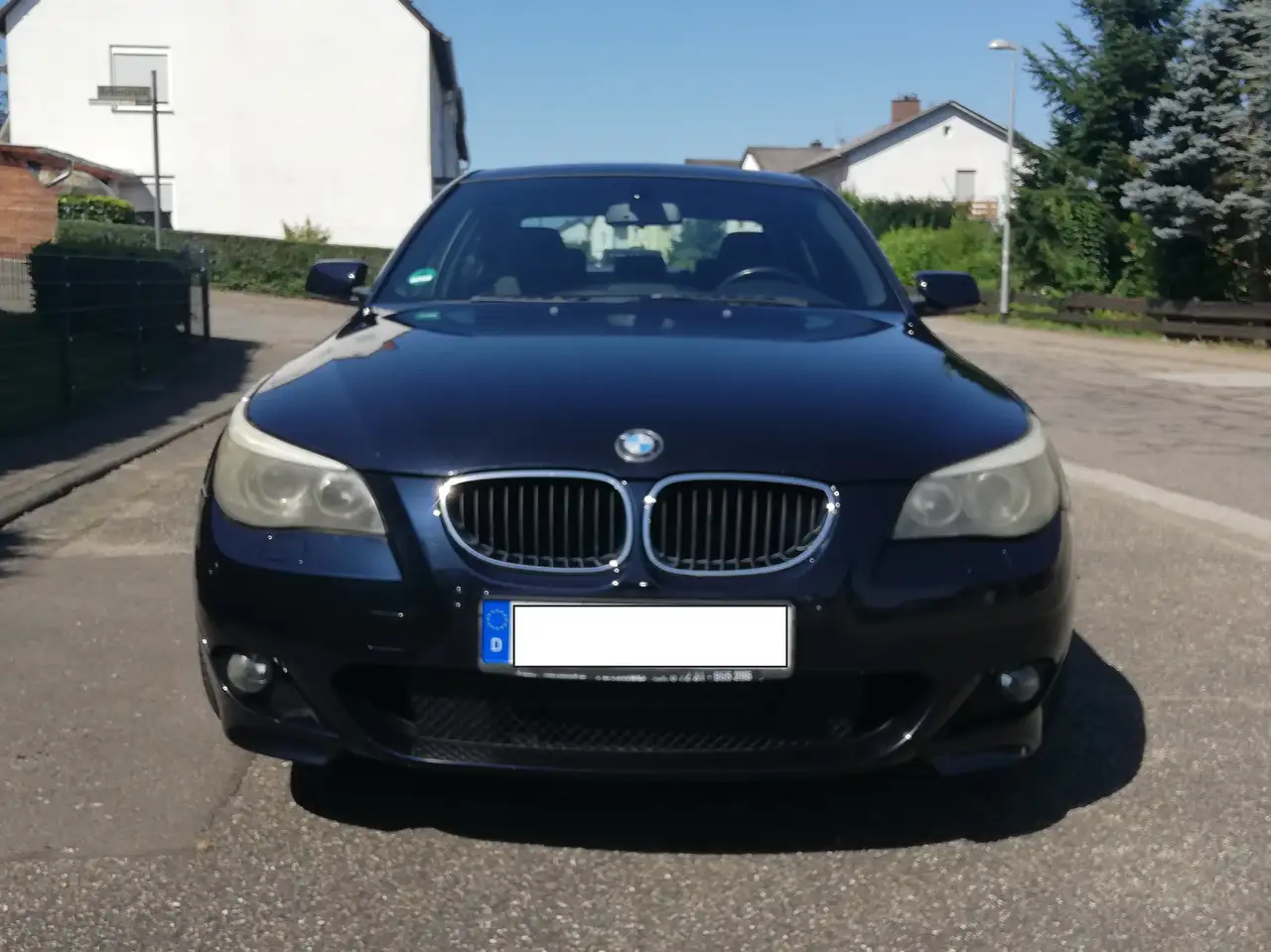 BMW 523